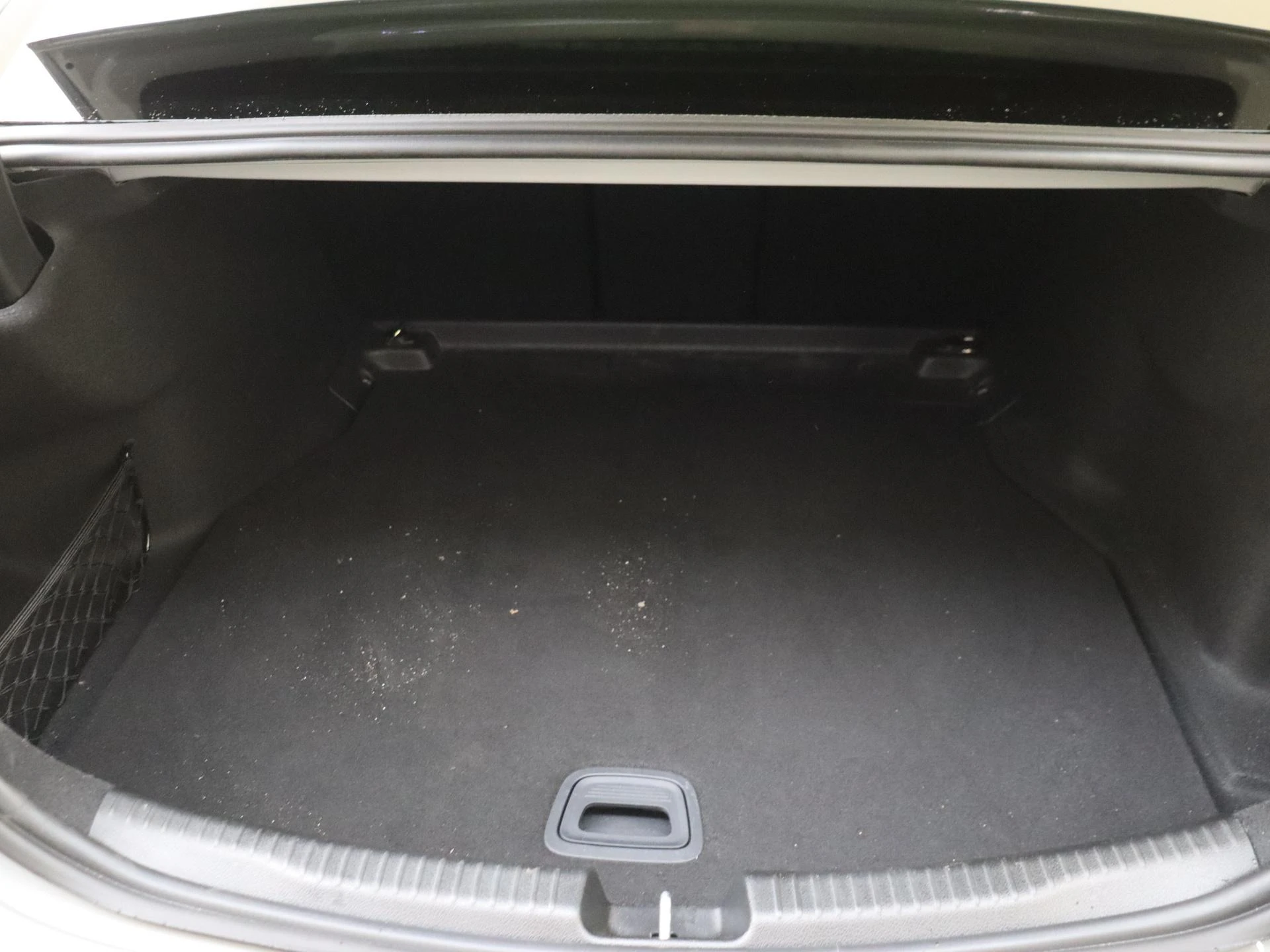 Mercedes-Benz-C-Klasse-image-29
