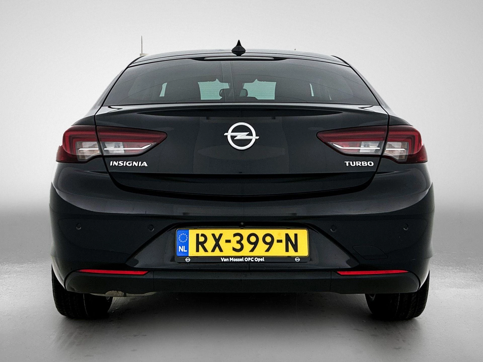 Opel-Insignia-image-2
