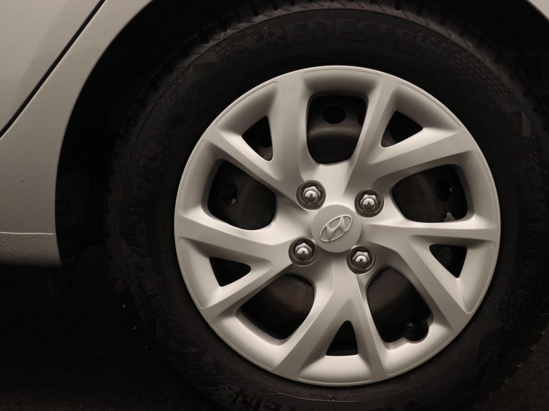 Hyundai-i10-image-16