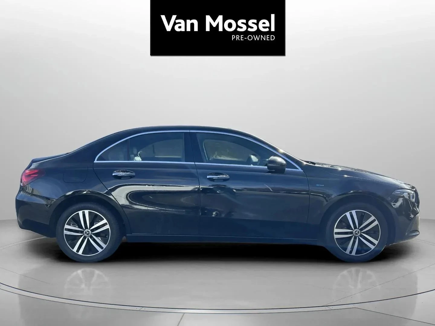 Mercedes-Benz-A-Klasse-image-3