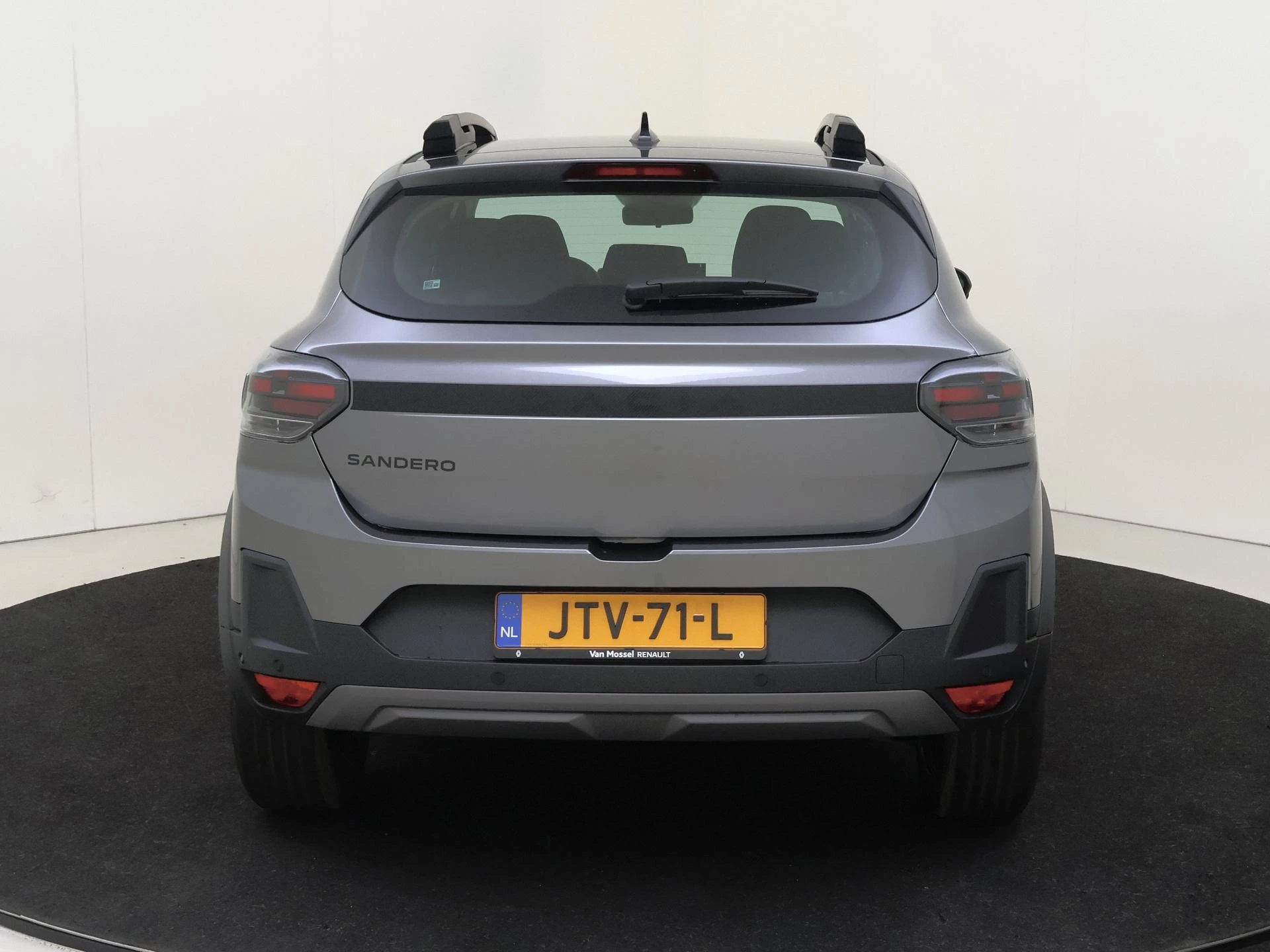 Dacia-Sandero Stepway-image-6