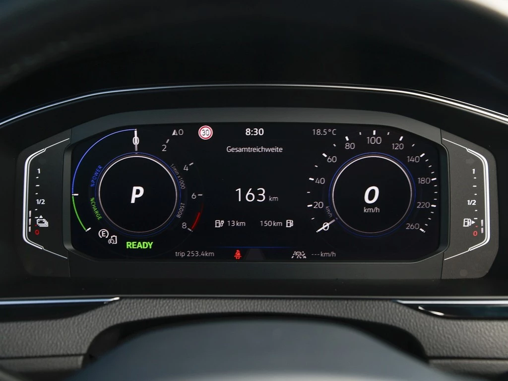 Volkswagen Passat Variant GTE 1.4 TSI DSG Hybrid *IQ-Light*Navi*Travel-Assit*Area-View*Head-up*Digi-Cockpit*App