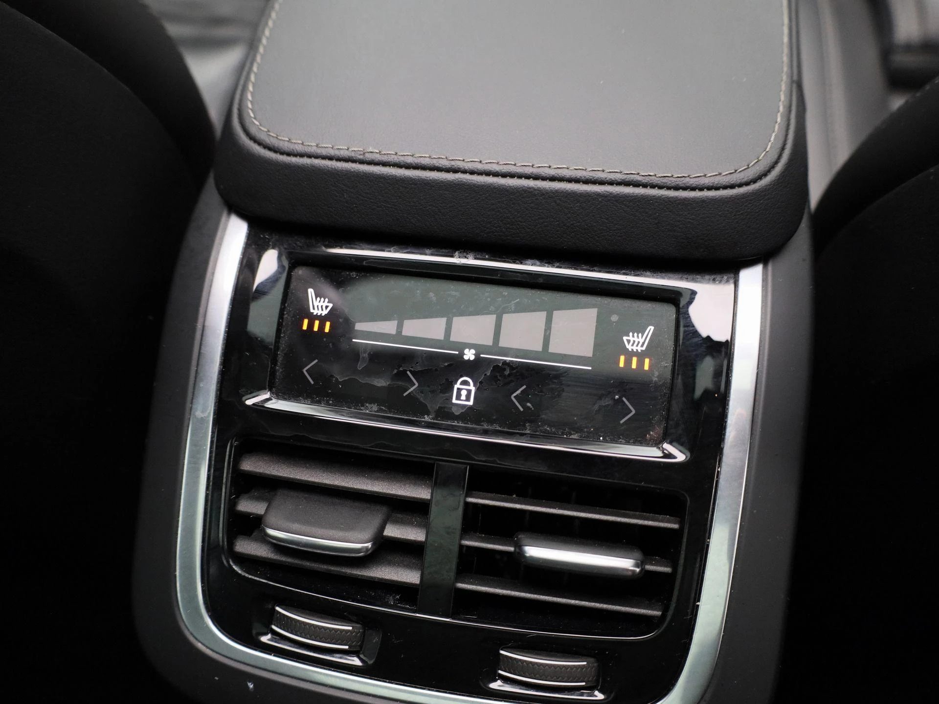 Volvo-XC90-image-44