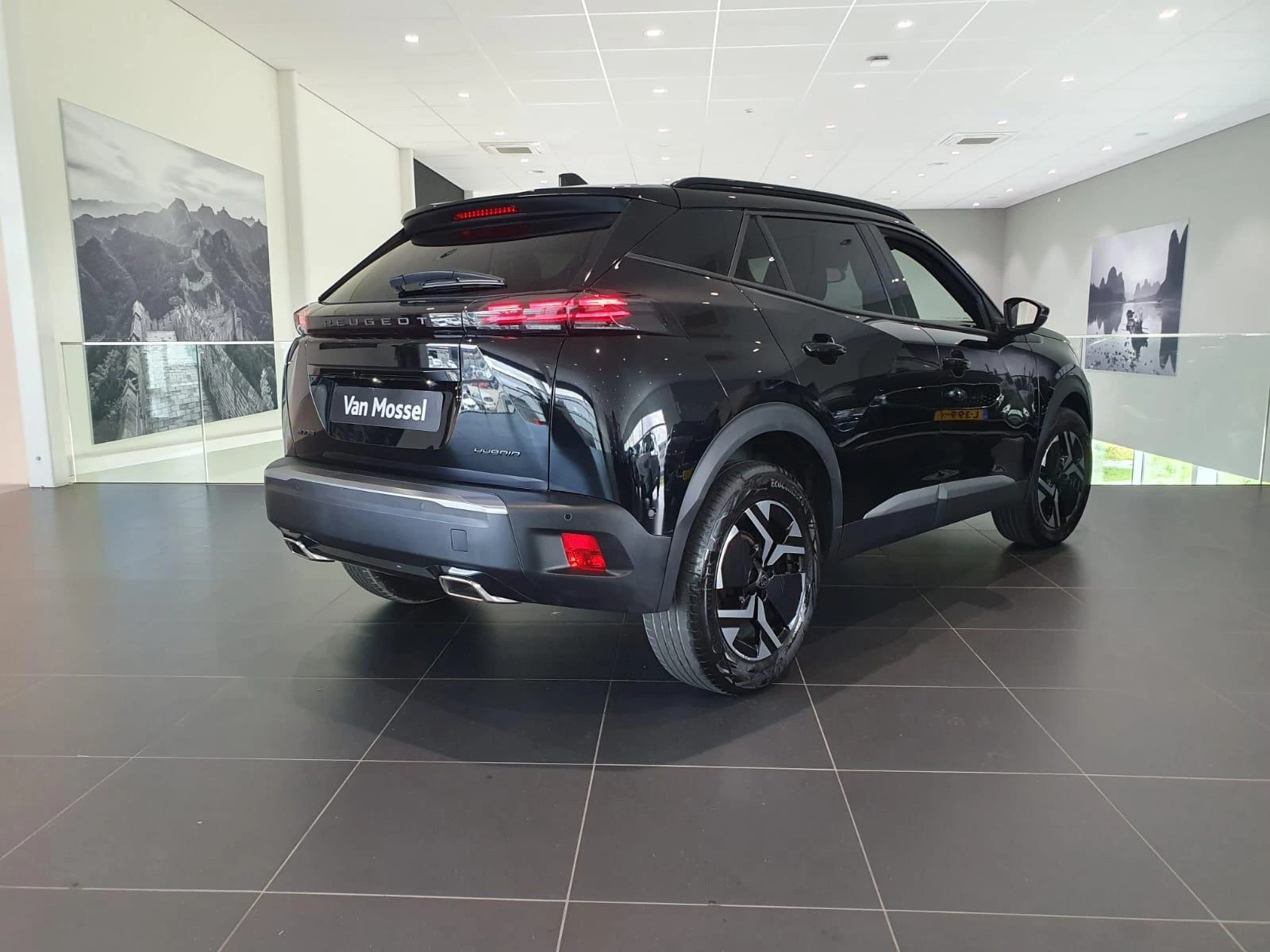 Peugeot-2008-image-3