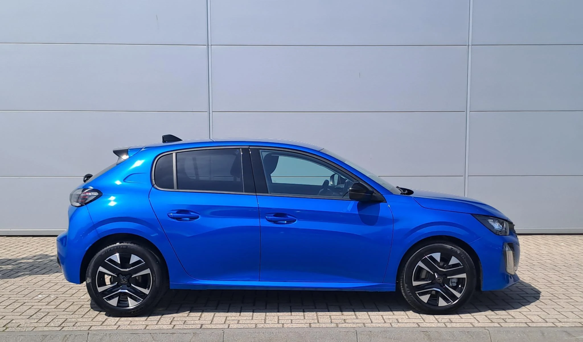 Peugeot-208-image-6