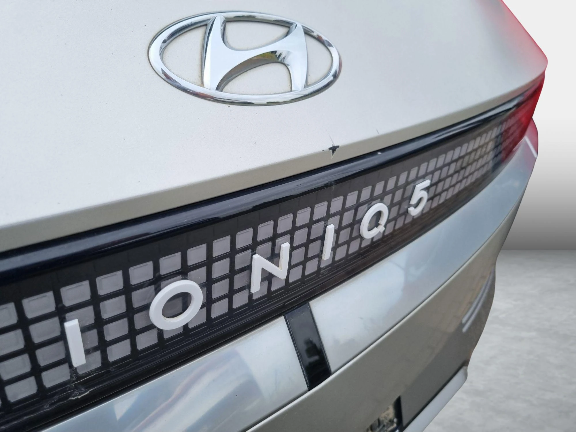 Hyundai-IONIQ 5-image-4
