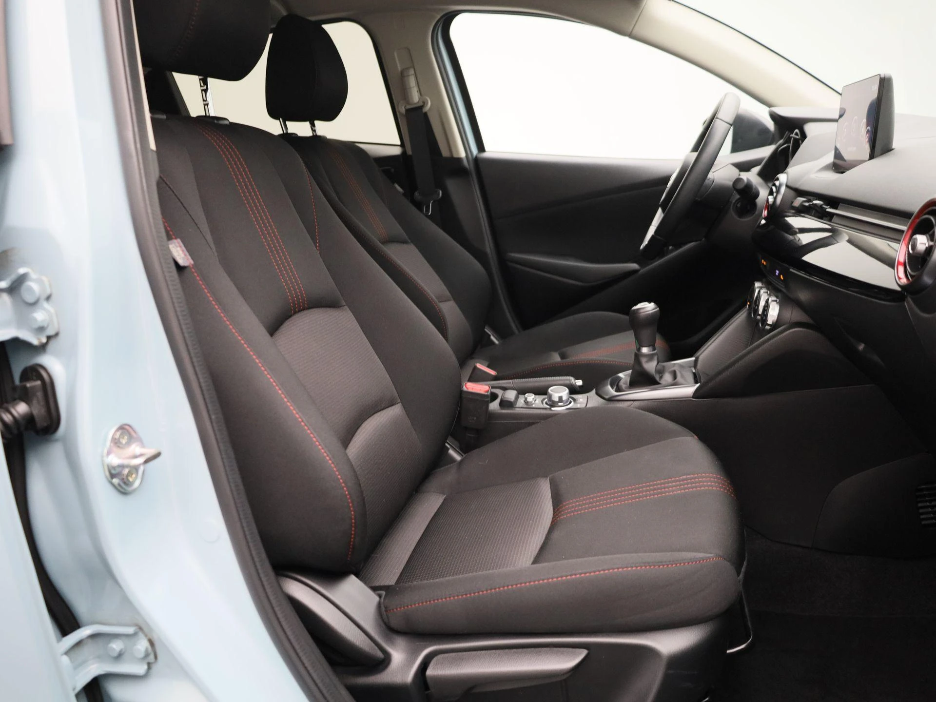 Mazda-2-image-29