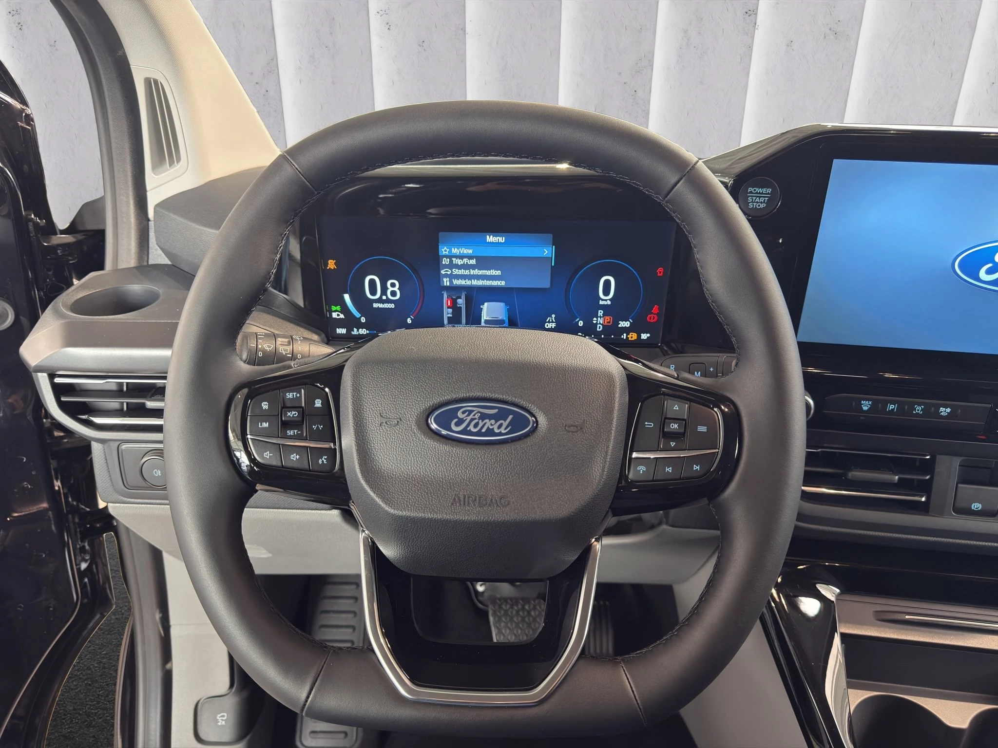Ford-Tourneo Custom-image-11