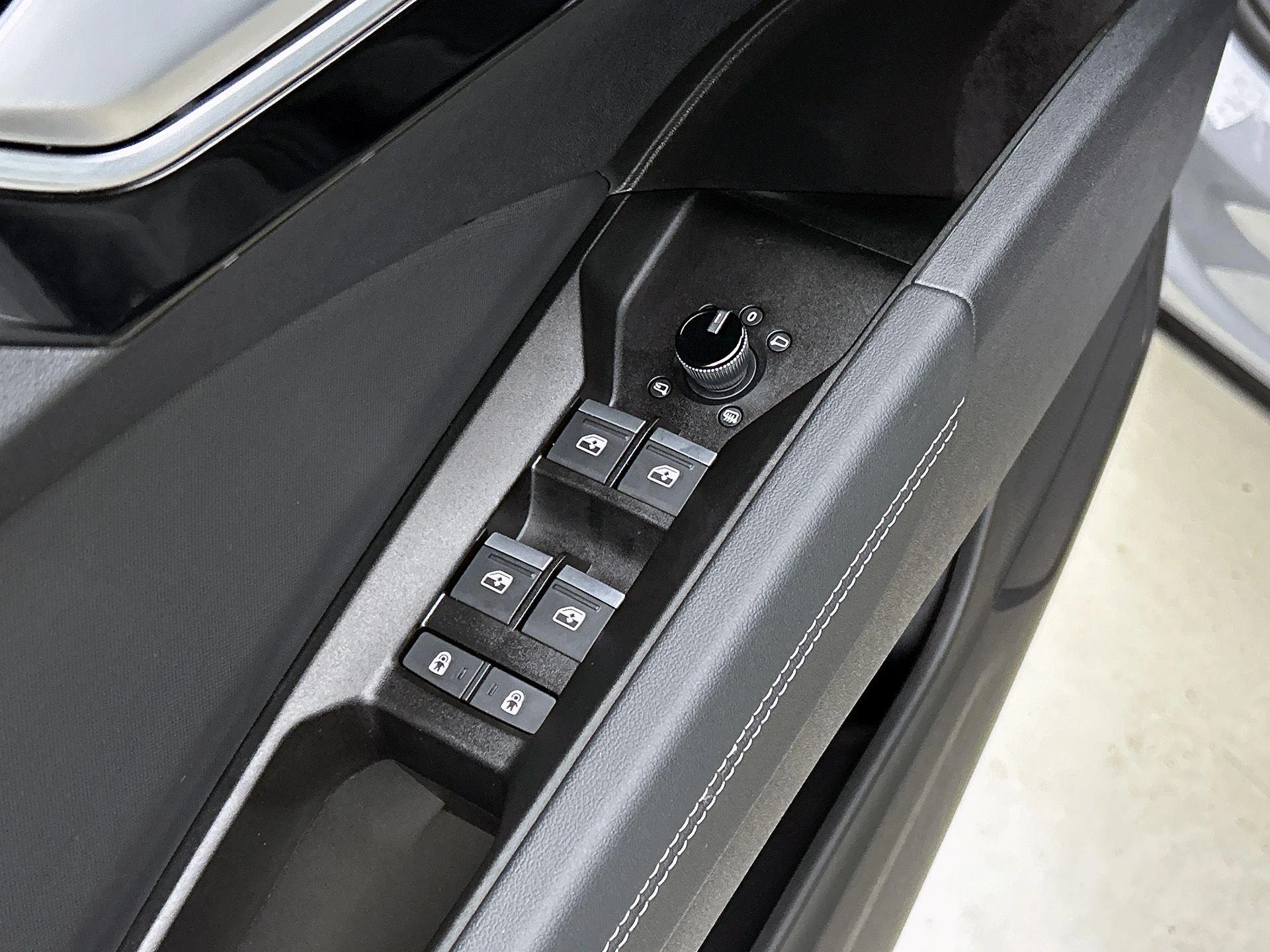 Audi-Q4 Sportback e-tron-image-30