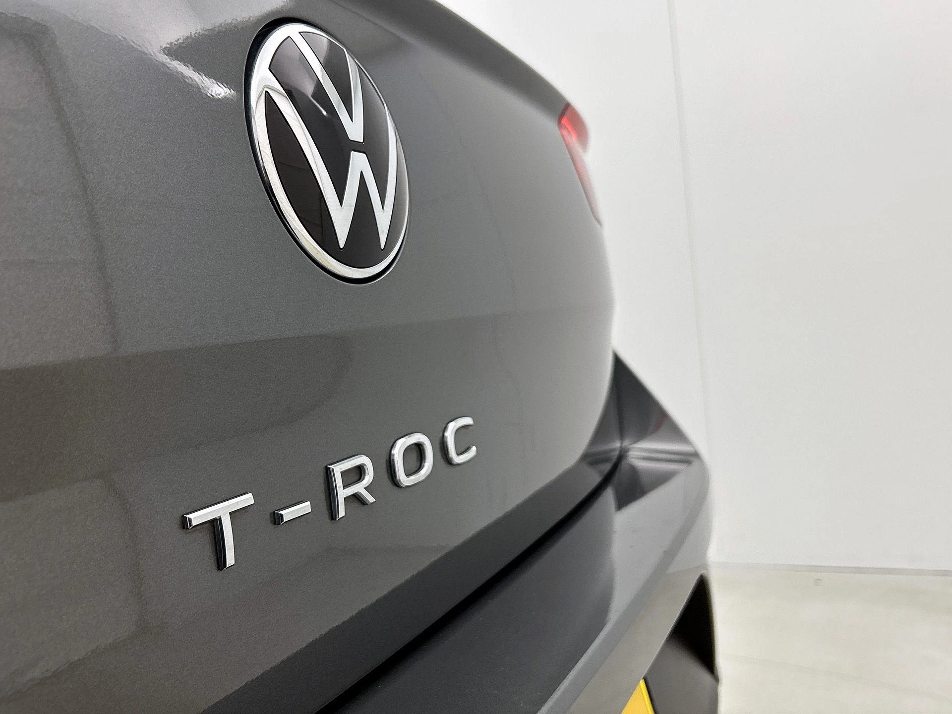 Volkswagen-T-Roc-image-26