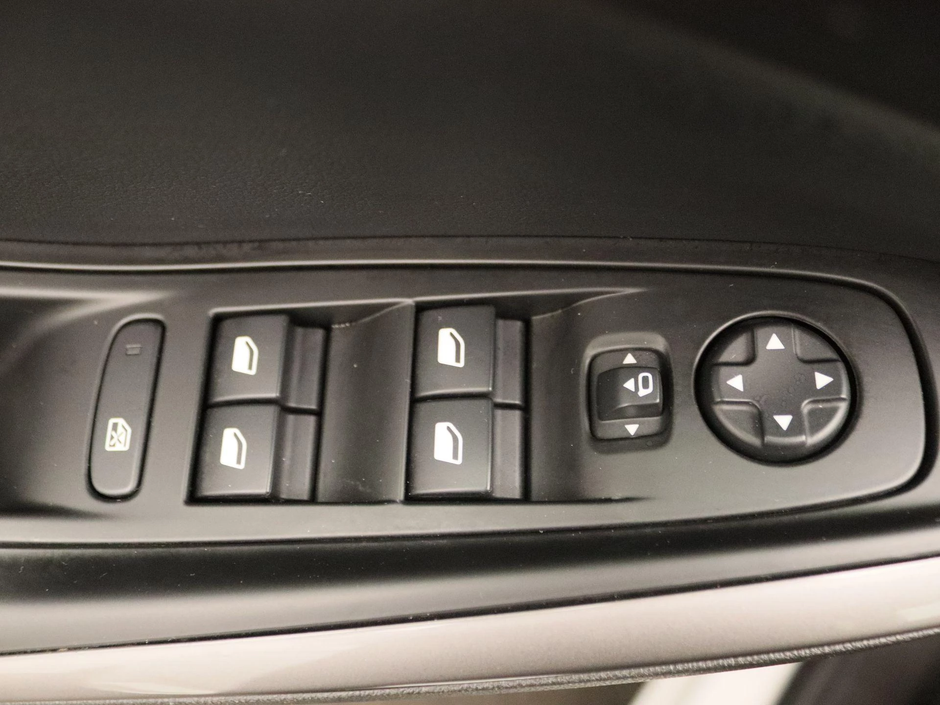 Opel-Grandland-image-23