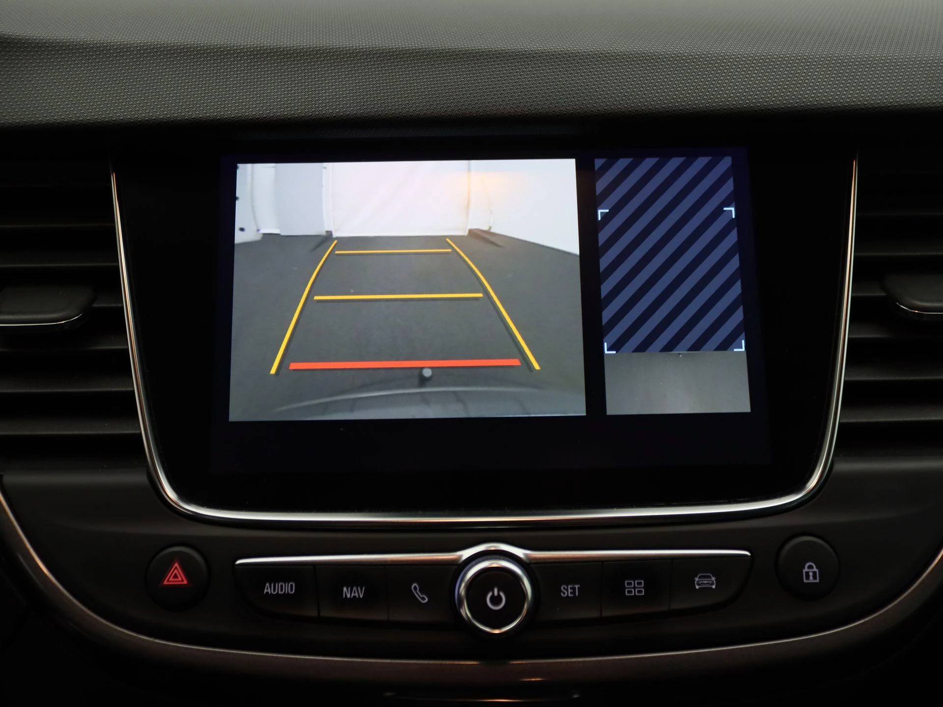 Opel-Crossland X-image-16