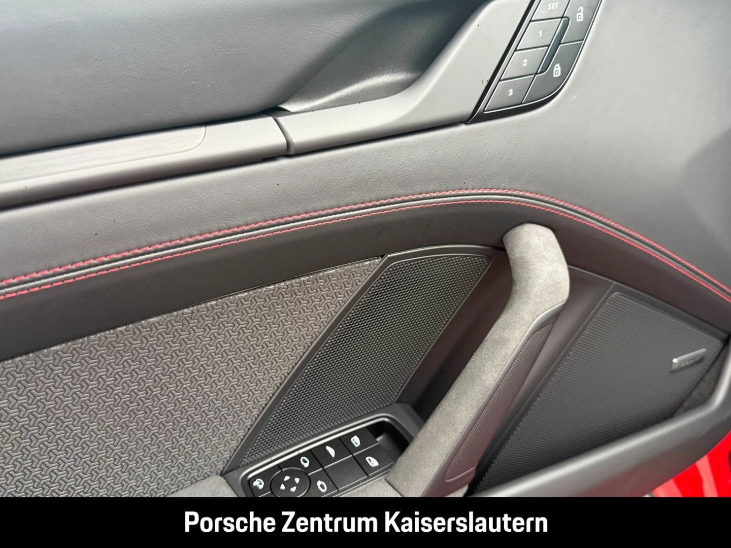 Porsche 911 992 Carrera GTS Cabriolet Liftsystem-VA BOSE carrera gts
