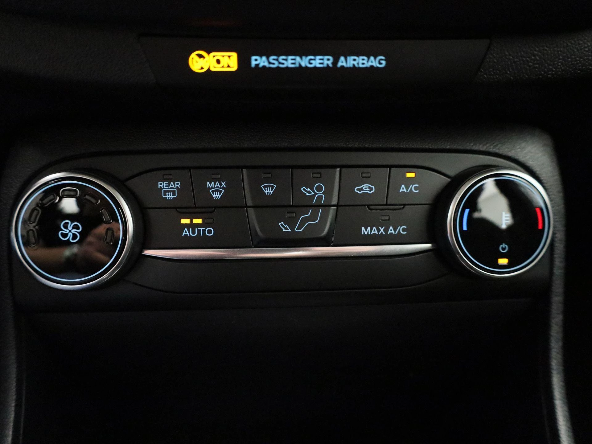 Ford Fiesta 1.0 EcoBoost Hybrid Titanium