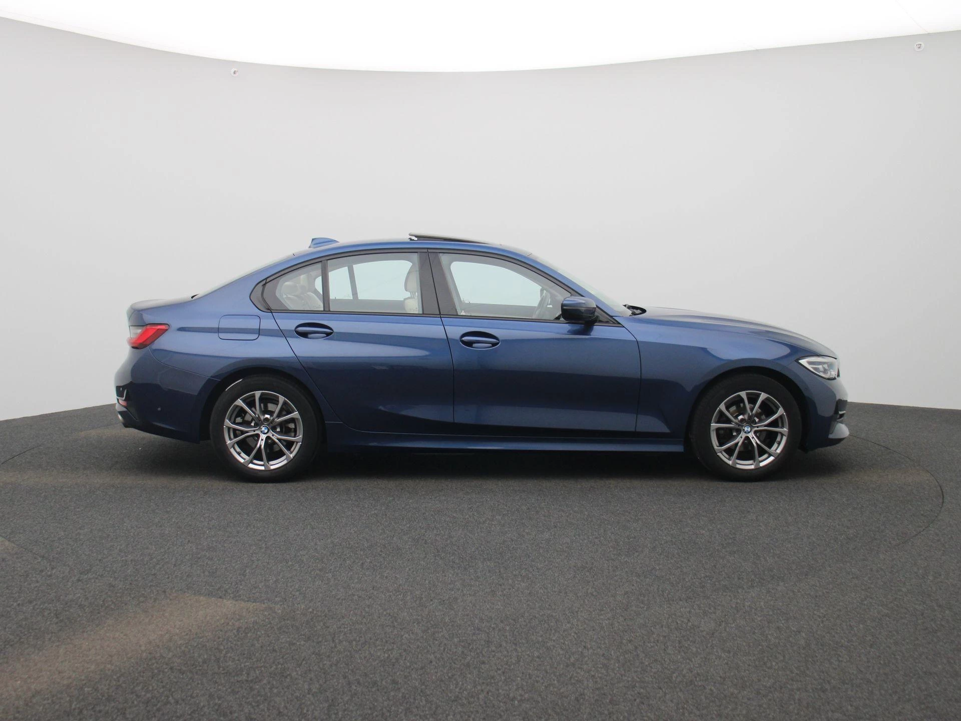BMW-3 Serie-image-7