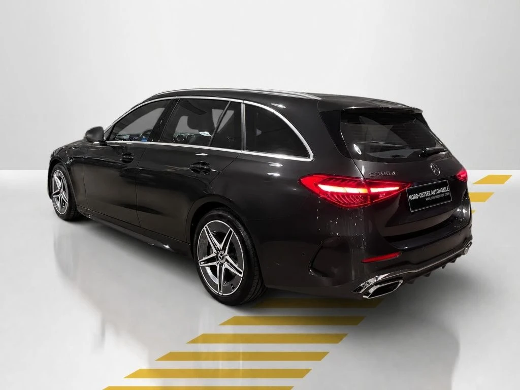 Mercedes-Benz-C-Klasse 300 d-image-12