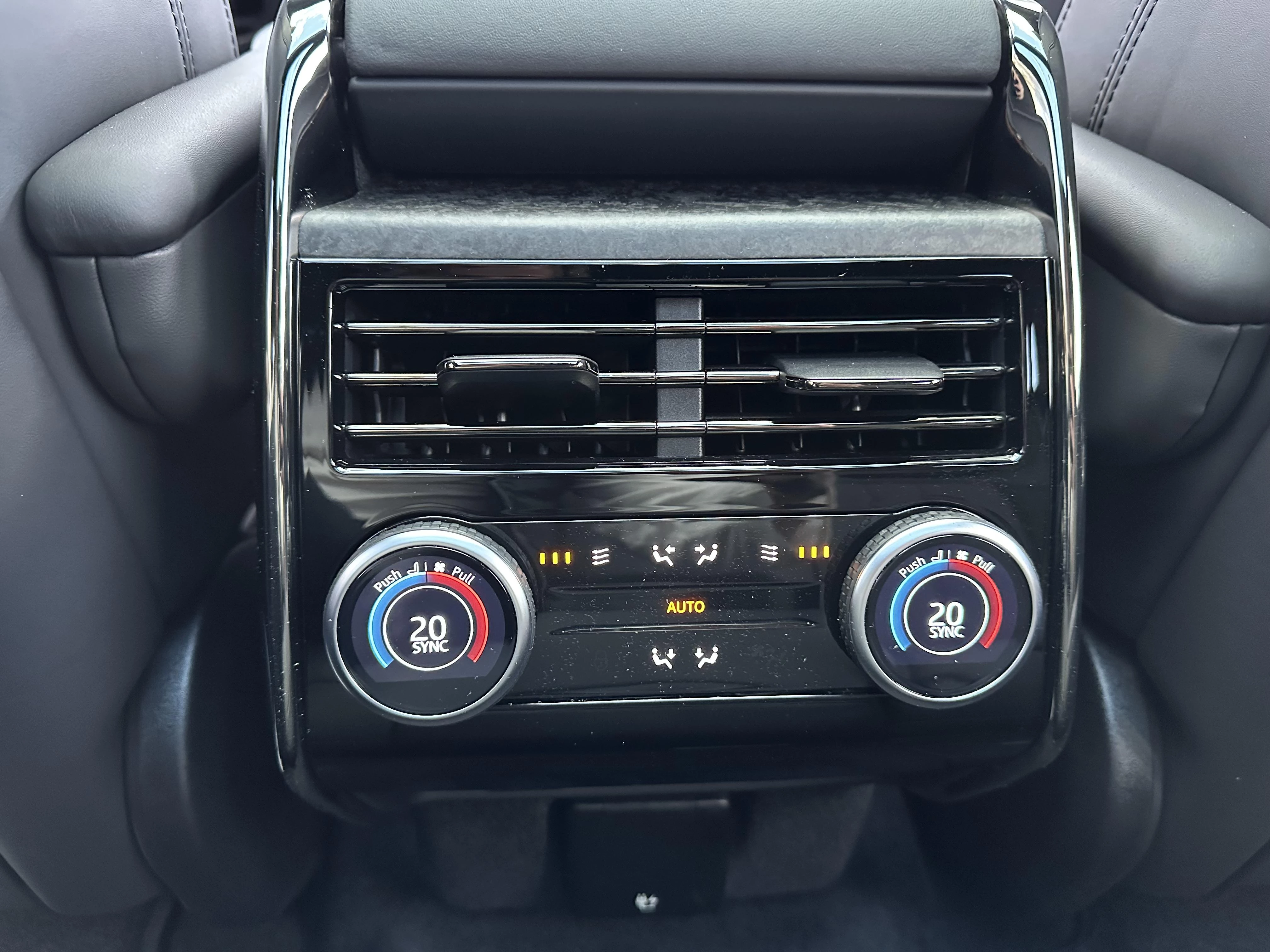 Land Rover-Range Rover Sport-image-26