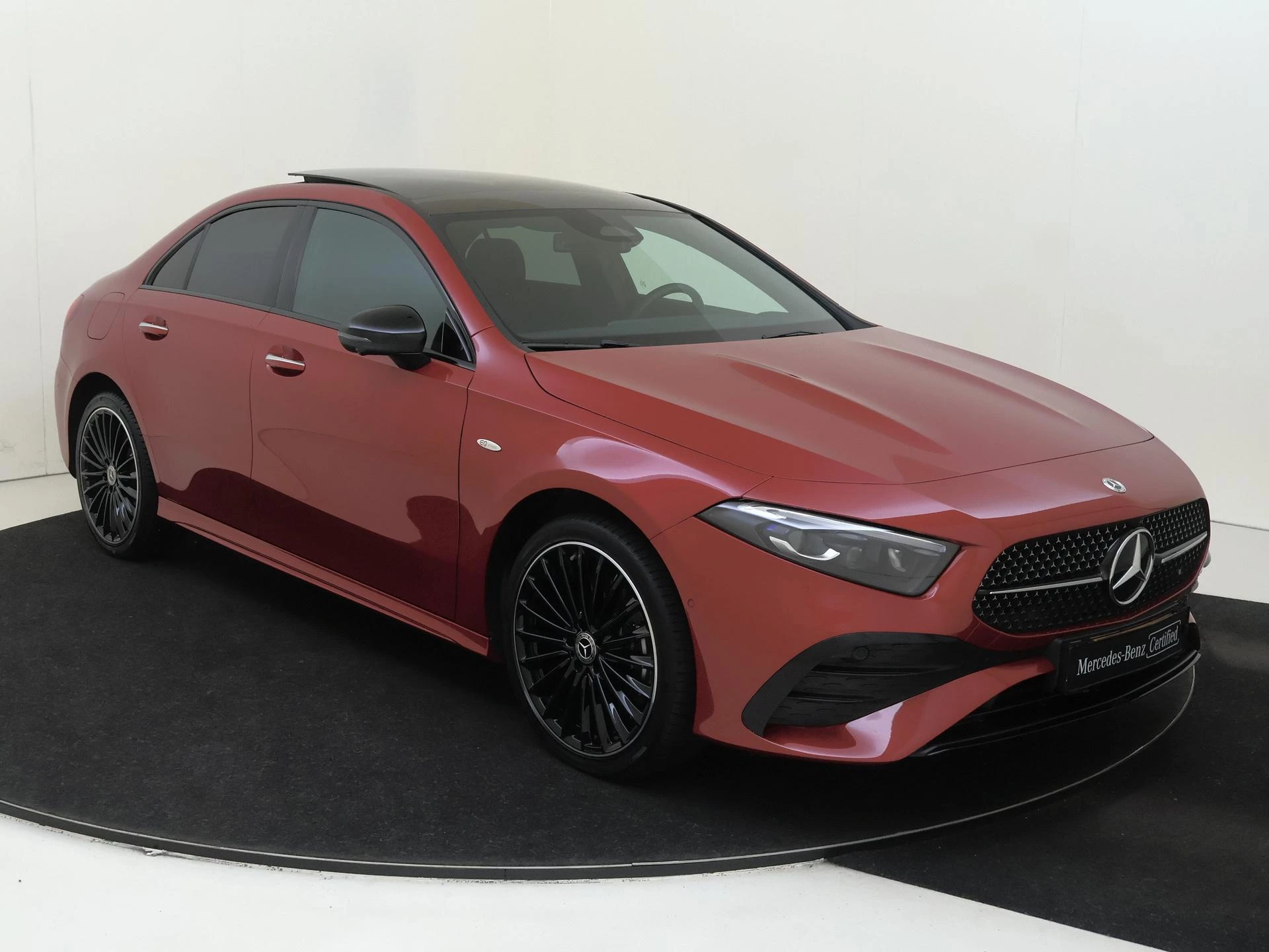 Mercedes-Benz A-Klasse 250 e Business Solution AMG