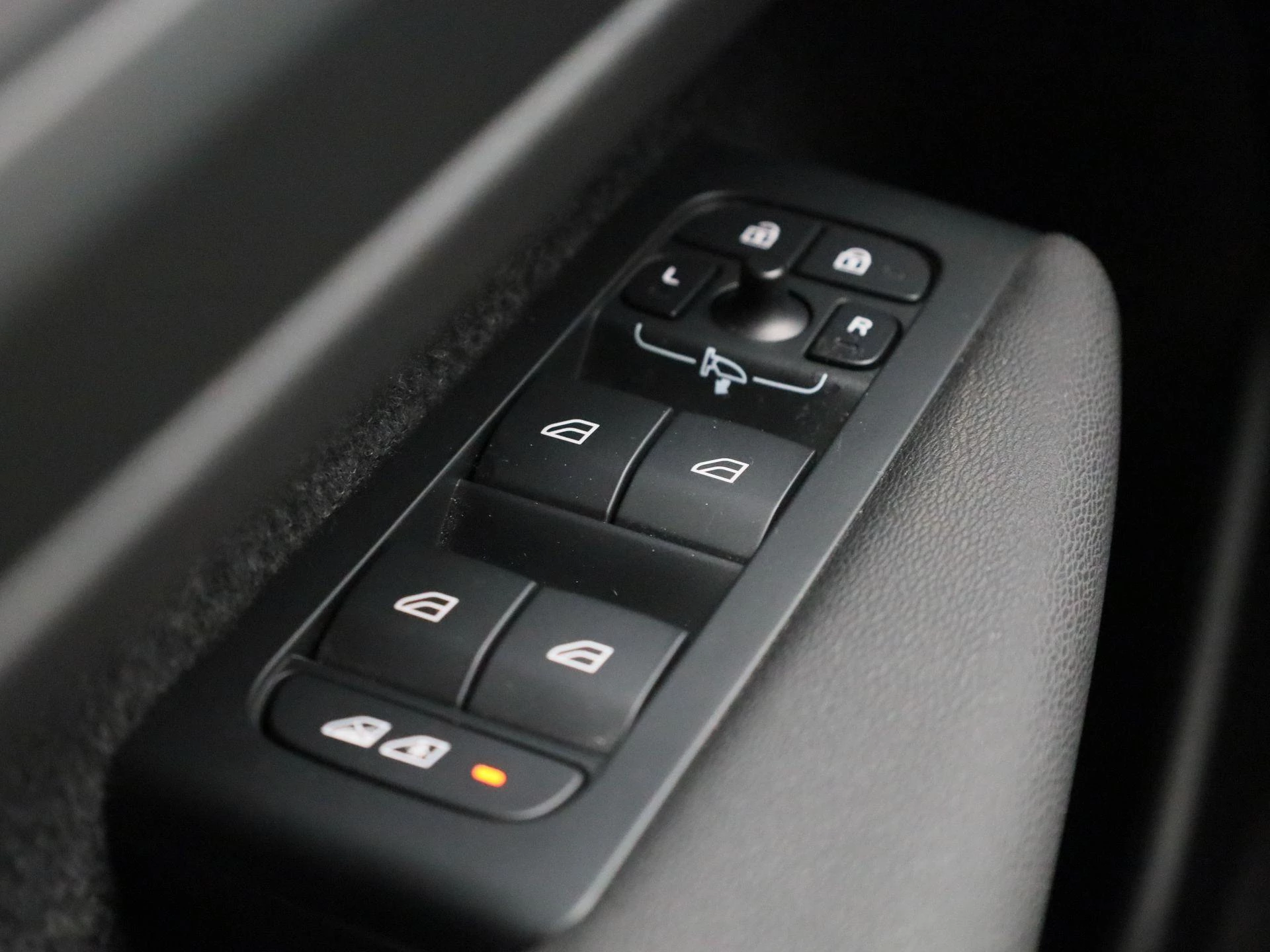 Volvo-XC40-image-31