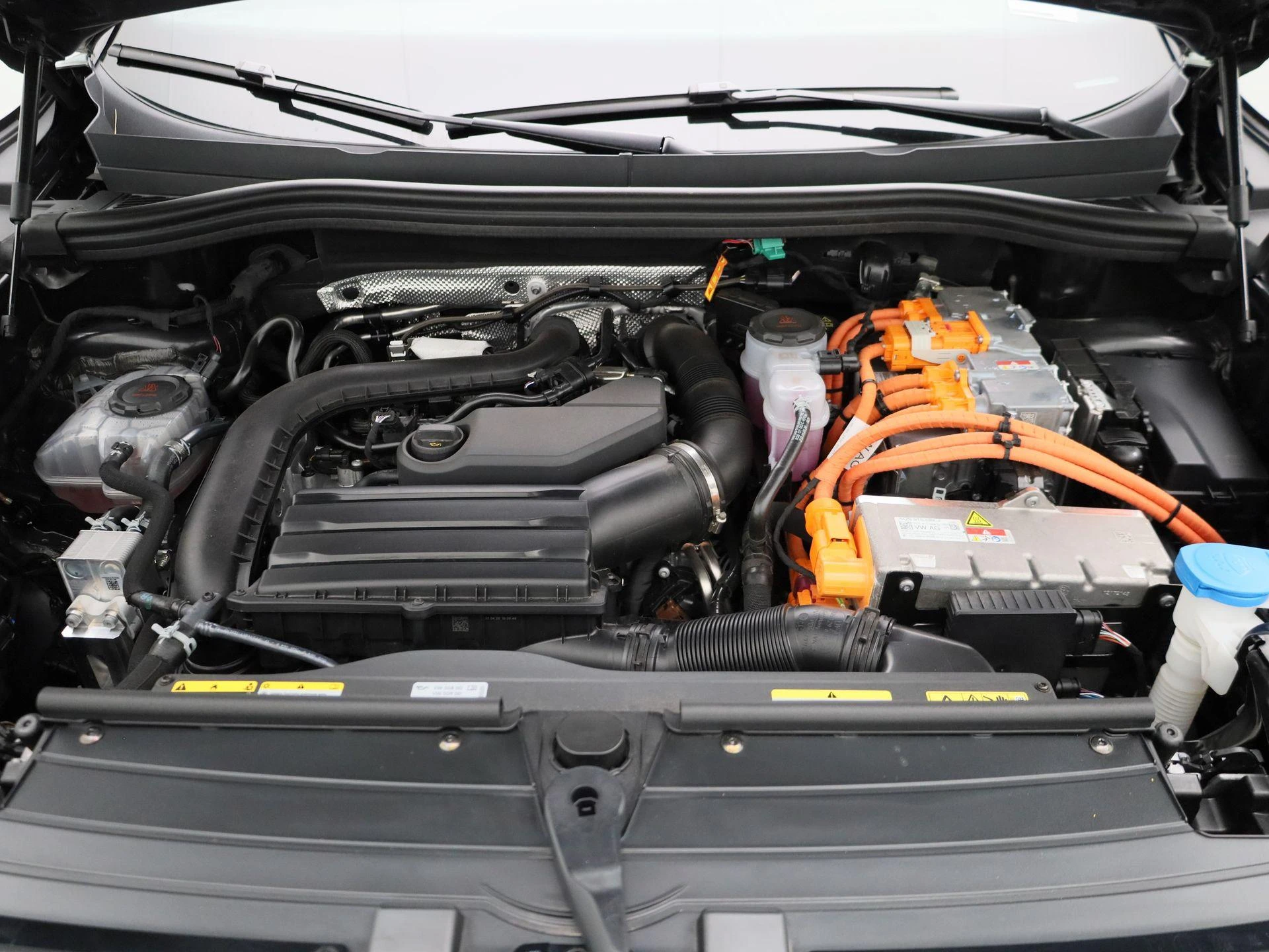 Volkswagen-Tiguan-image-43