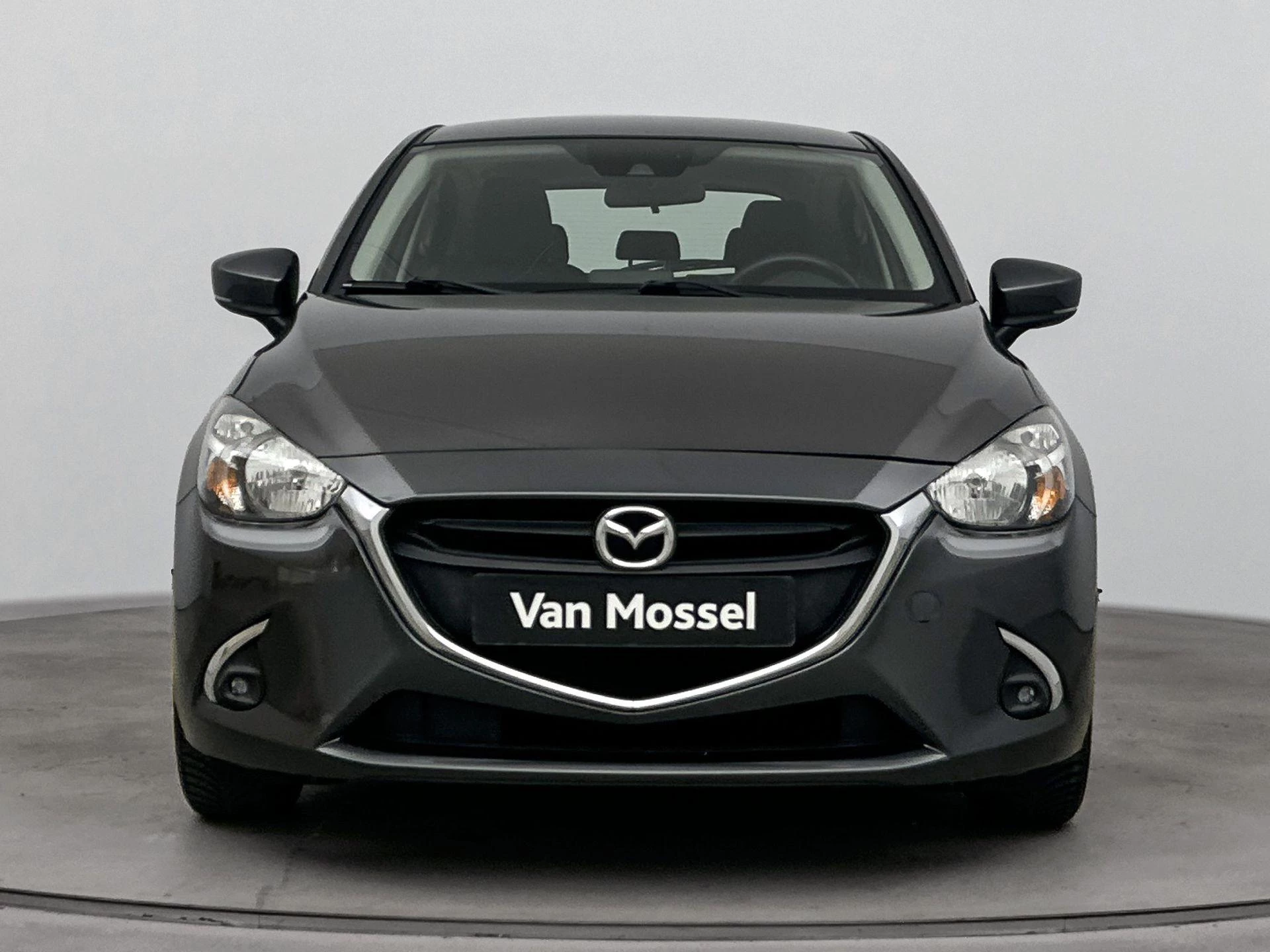 Mazda-2-image-4