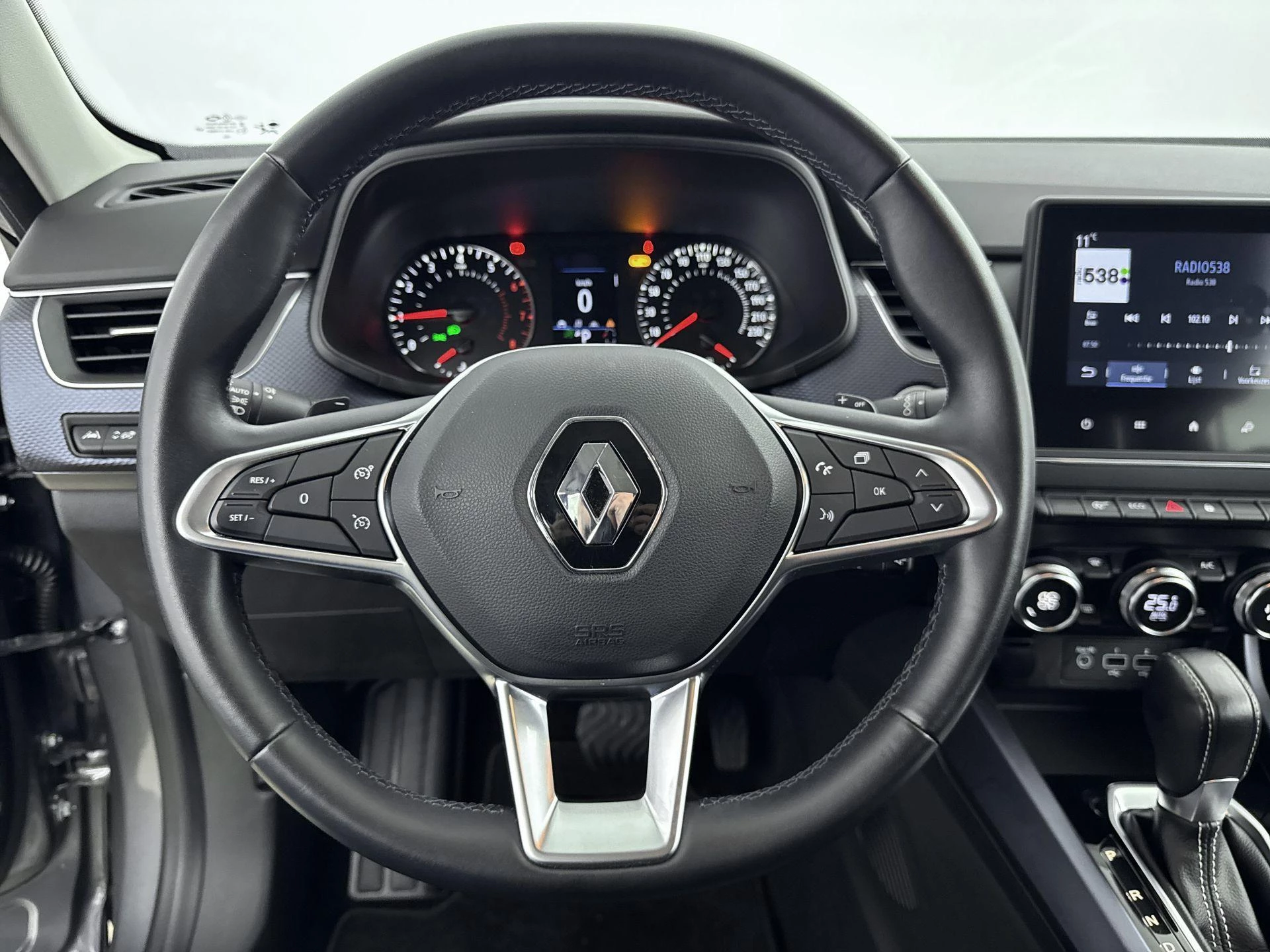 Renault-Arkana-image-19