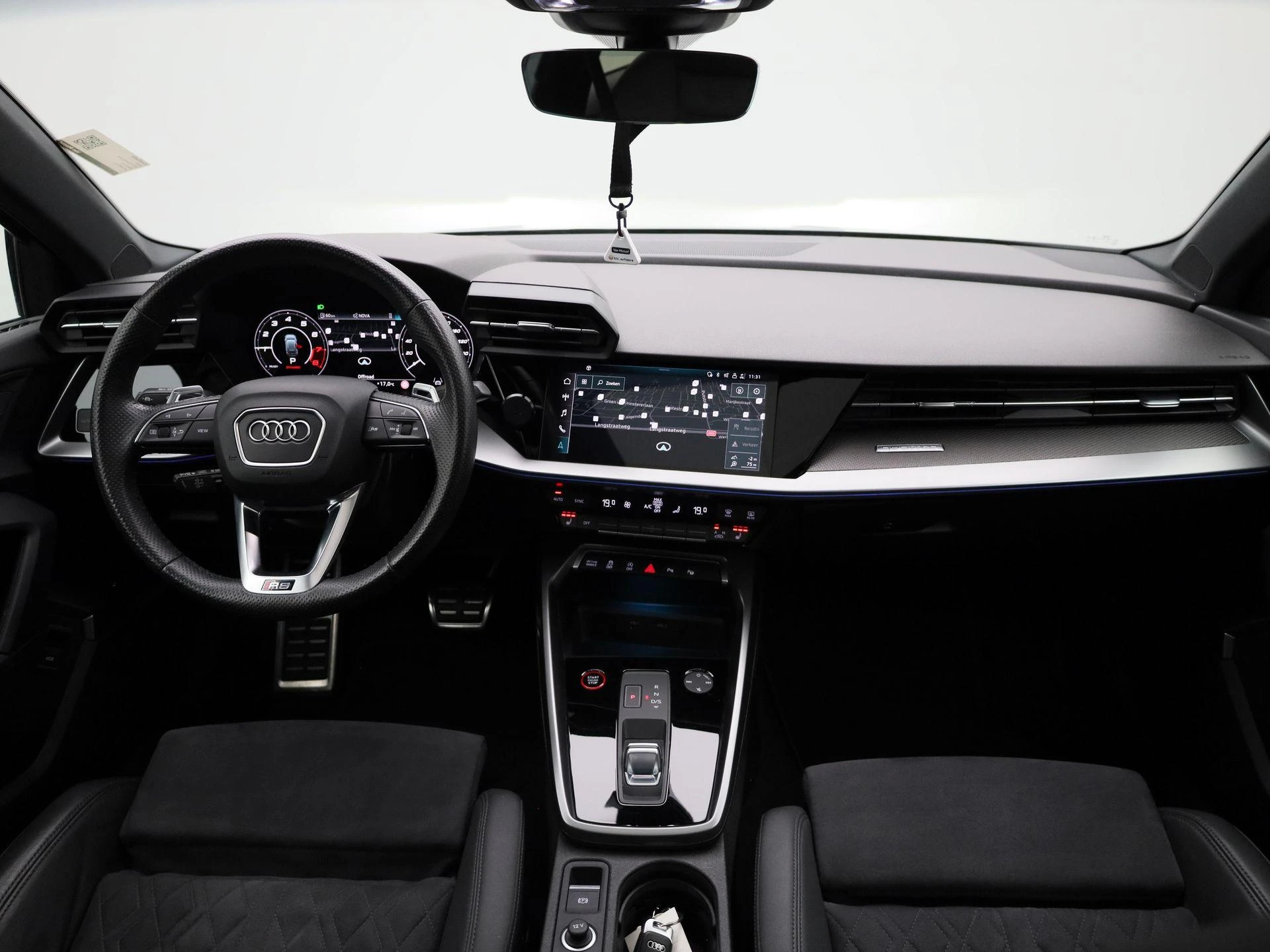Audi-RS3-image-49