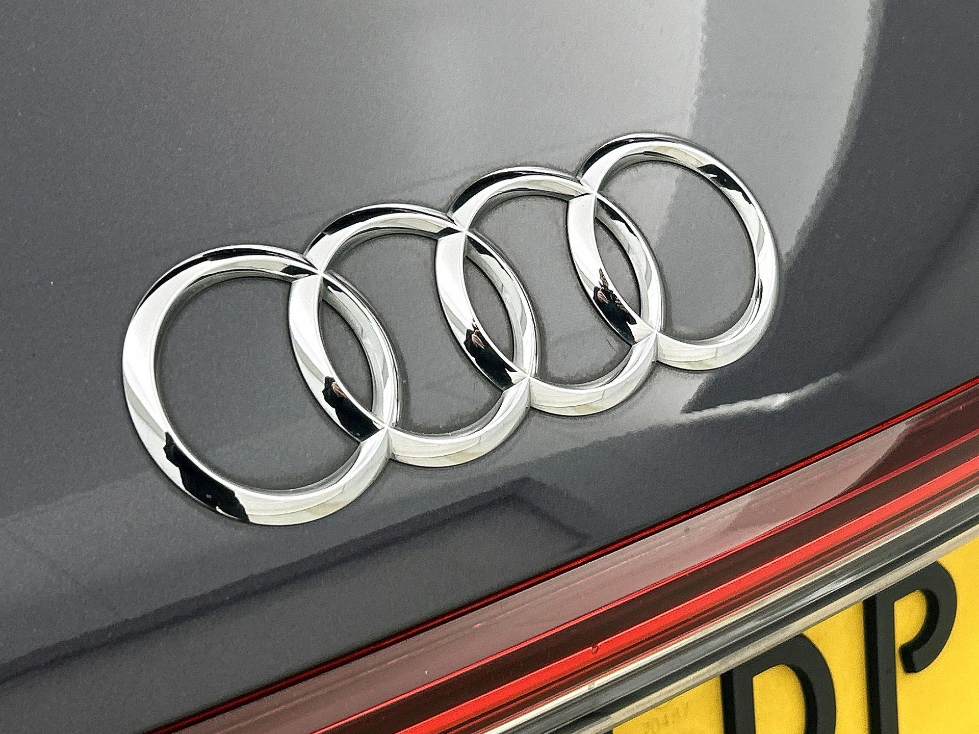 Audi-Q4 e-tron-image-8