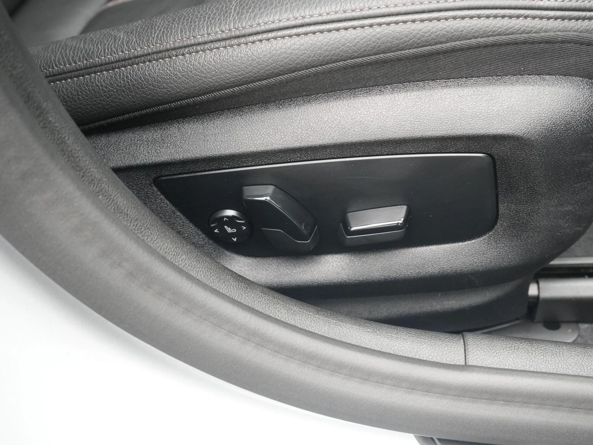 BMW-5 Serie-image-38
