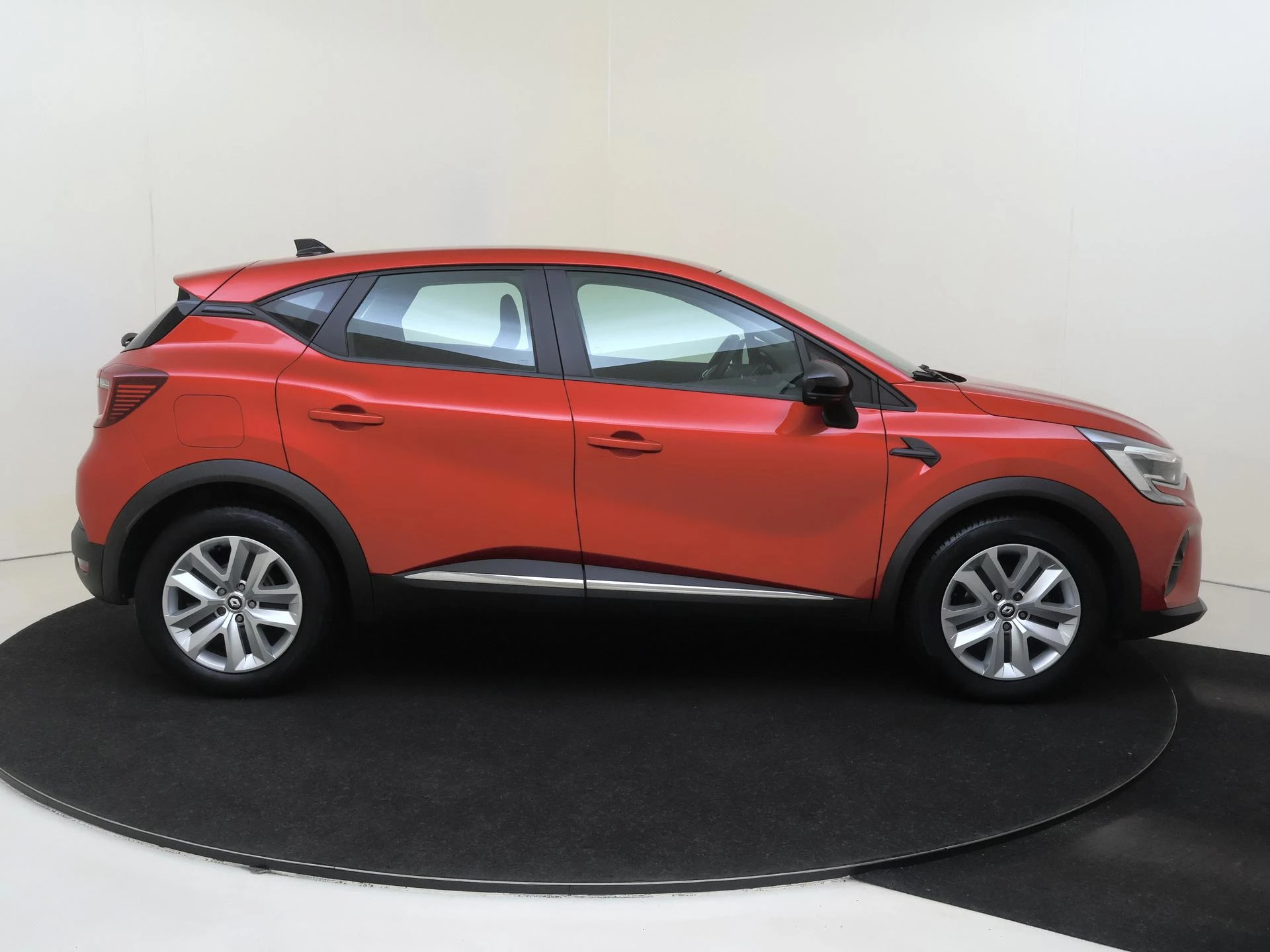 Renault-Captur-image-8