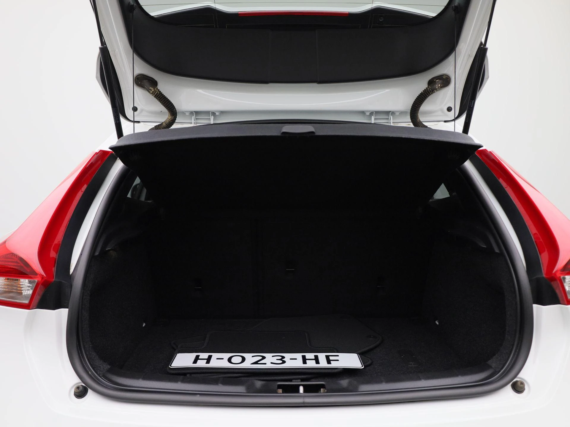 Volvo V40 2.0 D3 Polar+ Sport