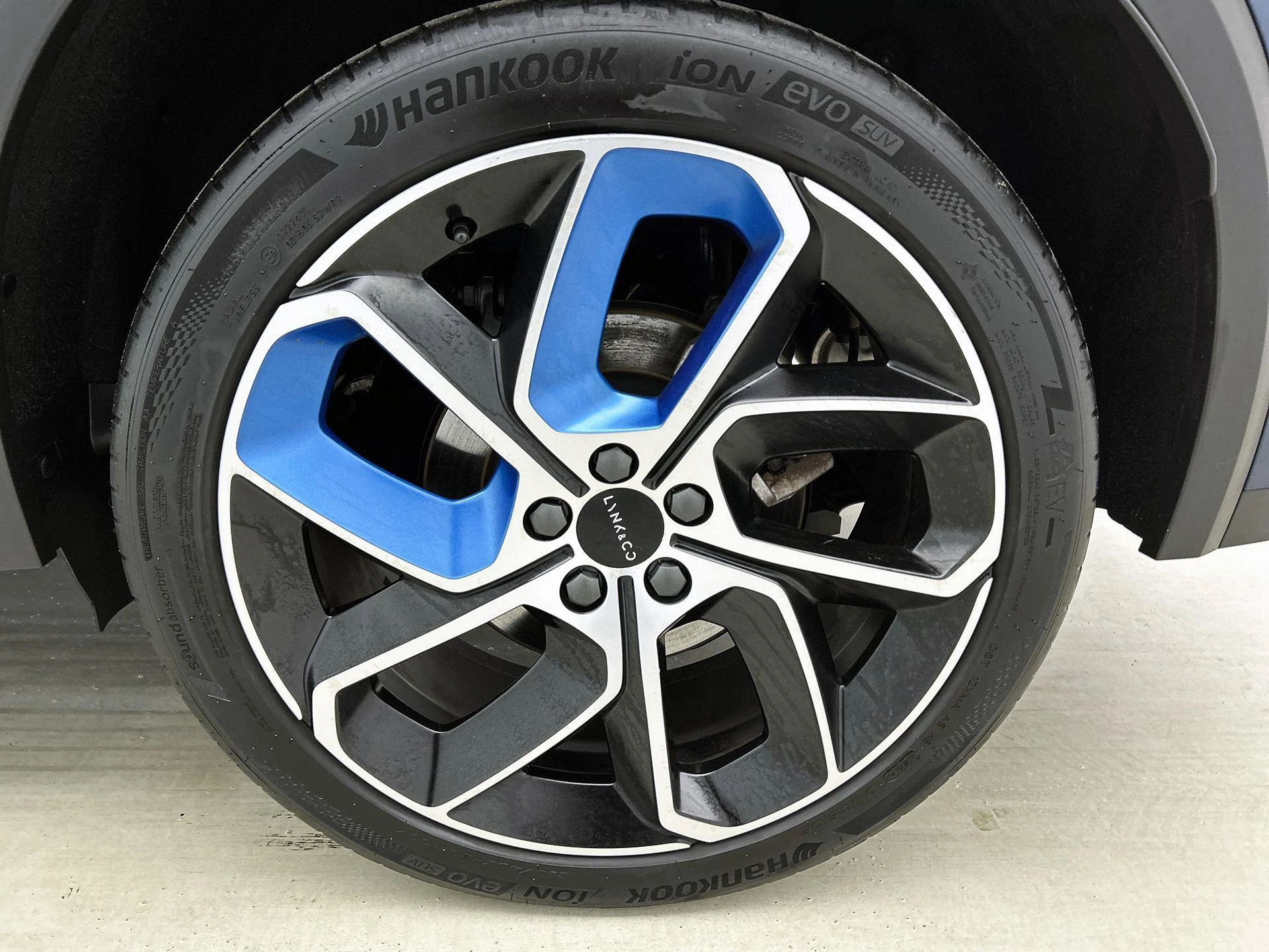 Lynk & Co-01-image-49