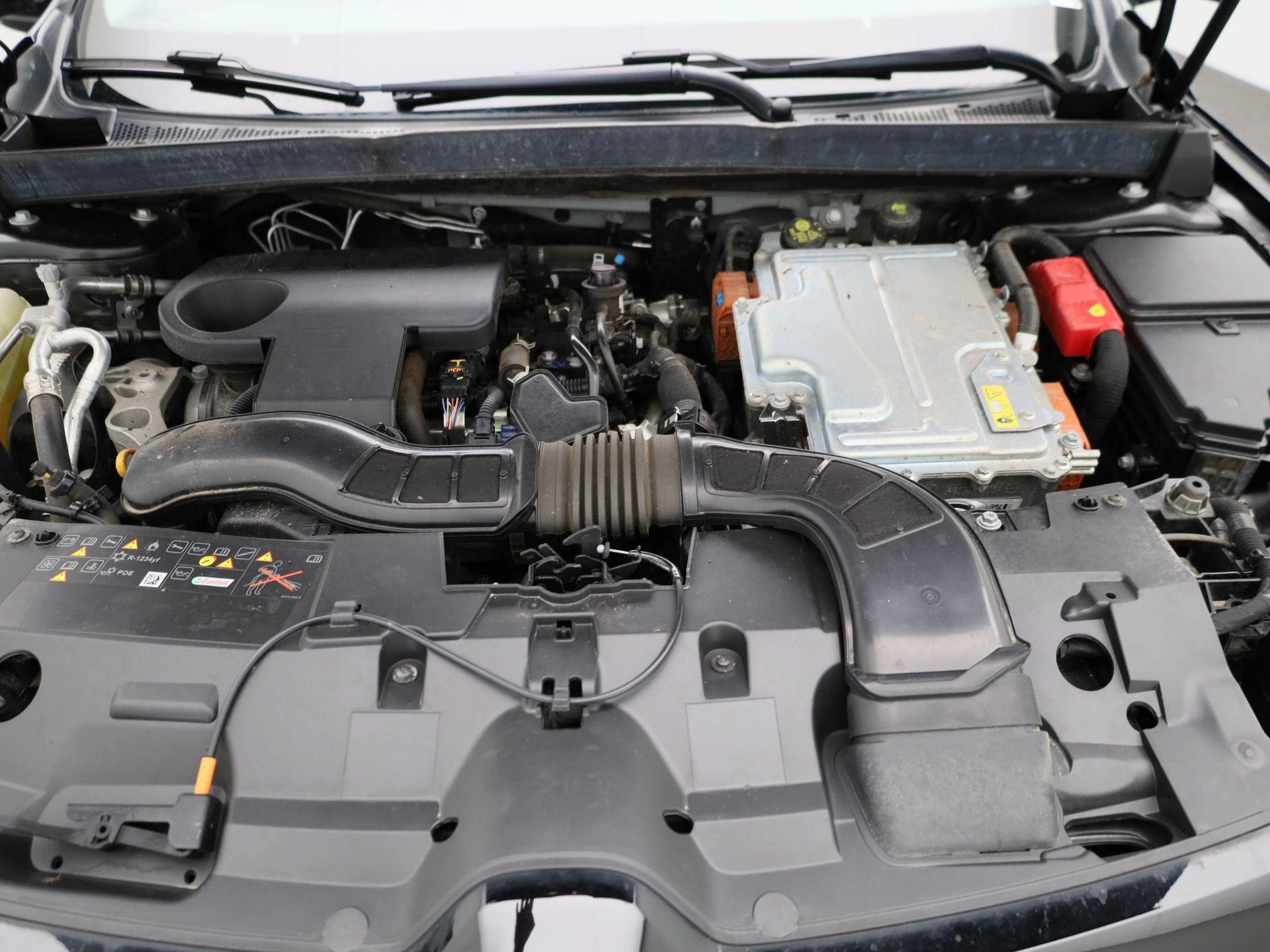 Renault-Megane E-Tech-image-33