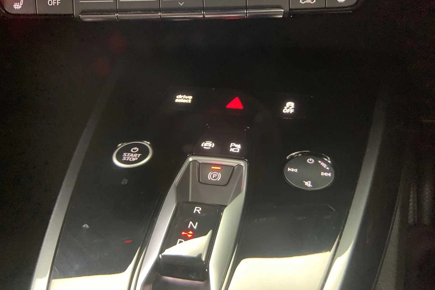 Audi-Q4 e-tron-image-26