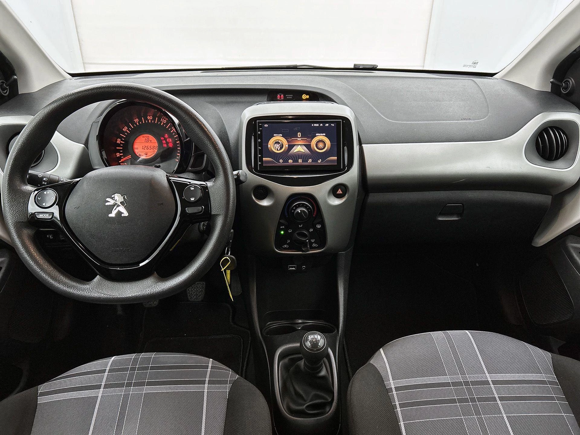 Peugeot-108-image-17