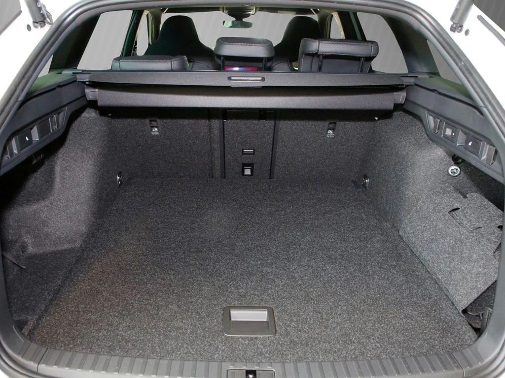 Škoda Octavia Combi Sportline 2.0 TDI UPE 54.330 AHK