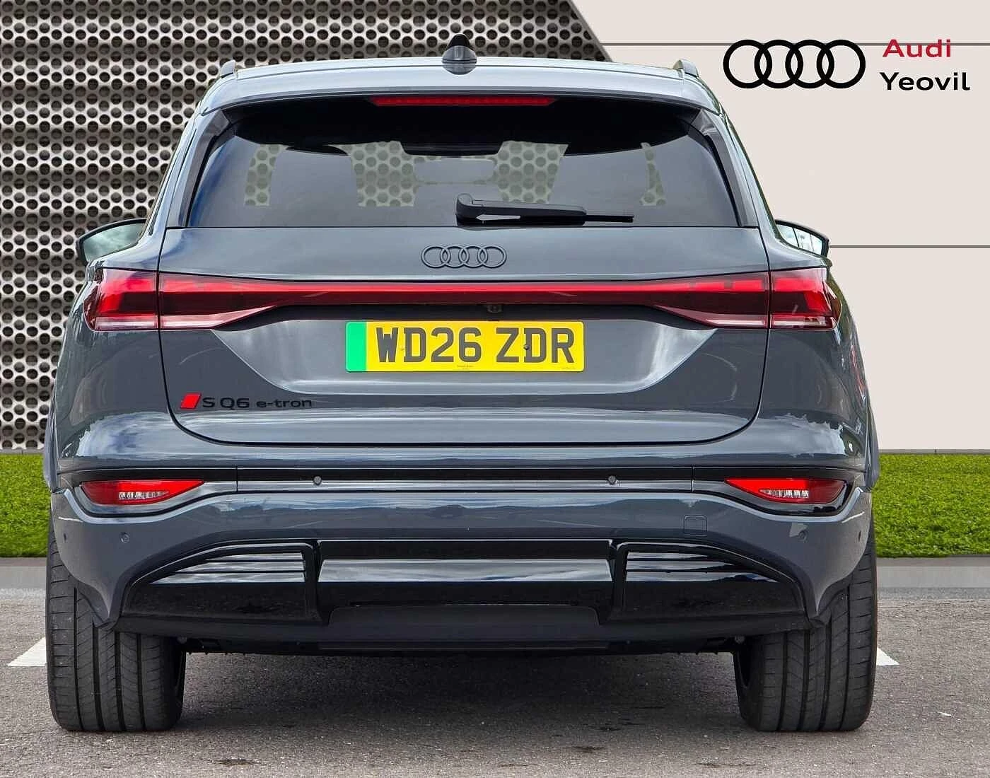 Audi-Q6 e-tron-image-7