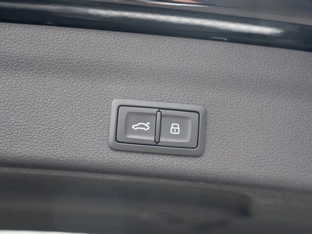 Audi RS6 Avant 4.0 TFSI Matrix Leder B&O Kamera ACC