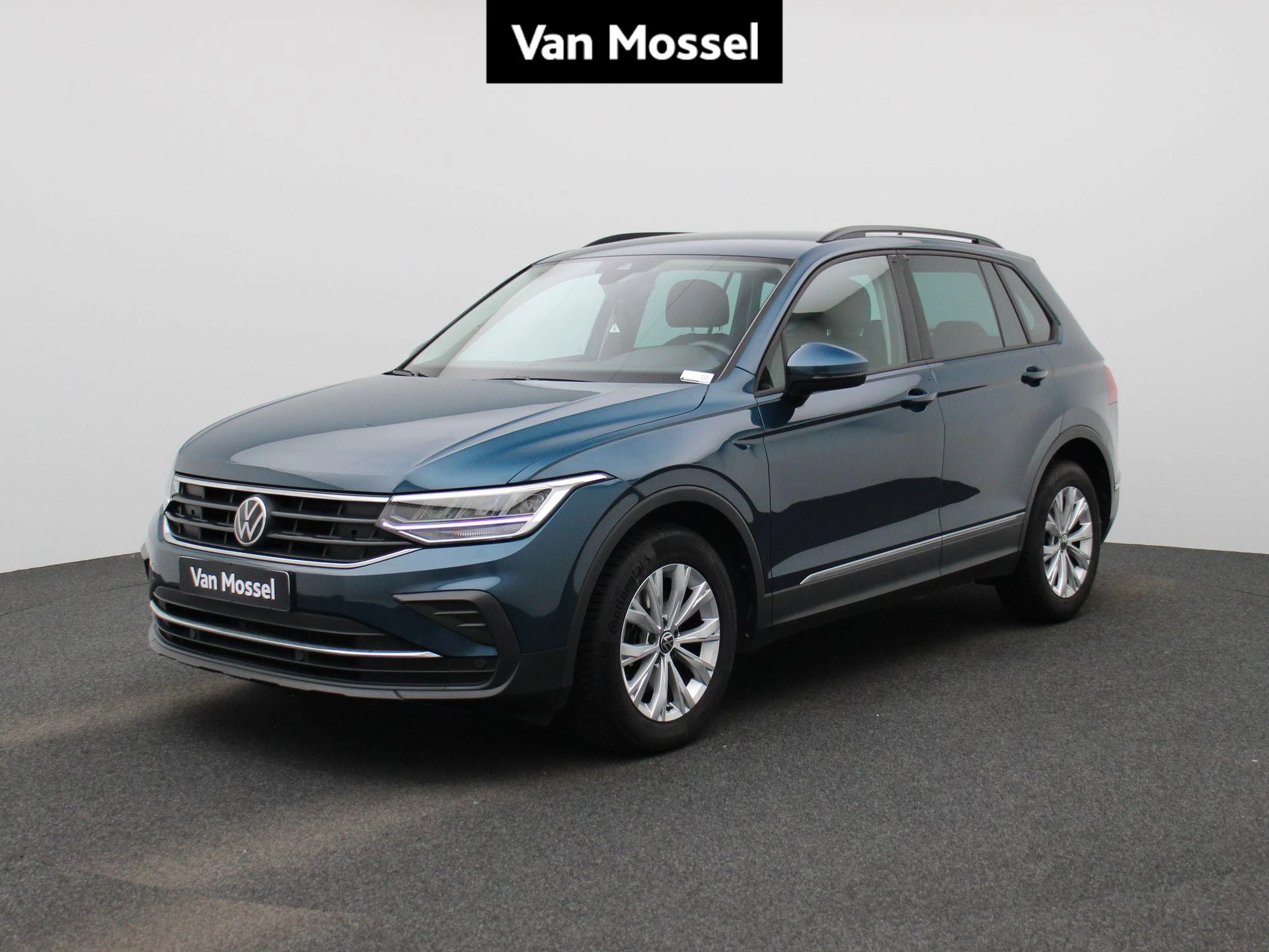 Volkswagen-Tiguan-image-0