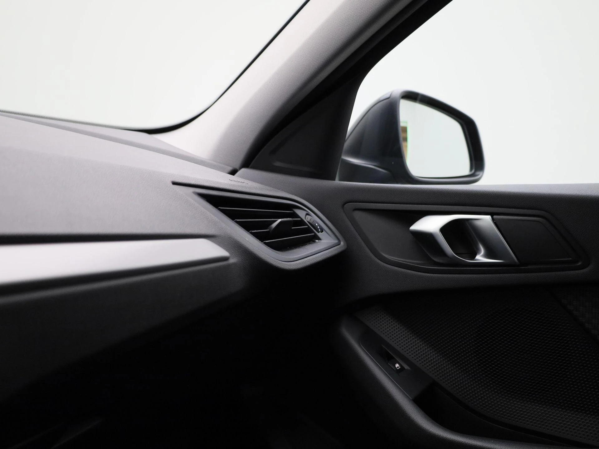 BMW-1 Reeks-image-24