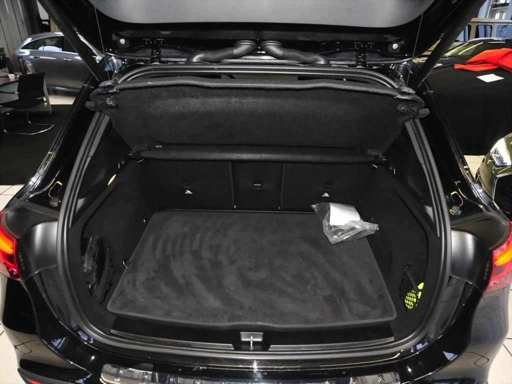 Mercedes-Benz-GLA 200 d-image-14