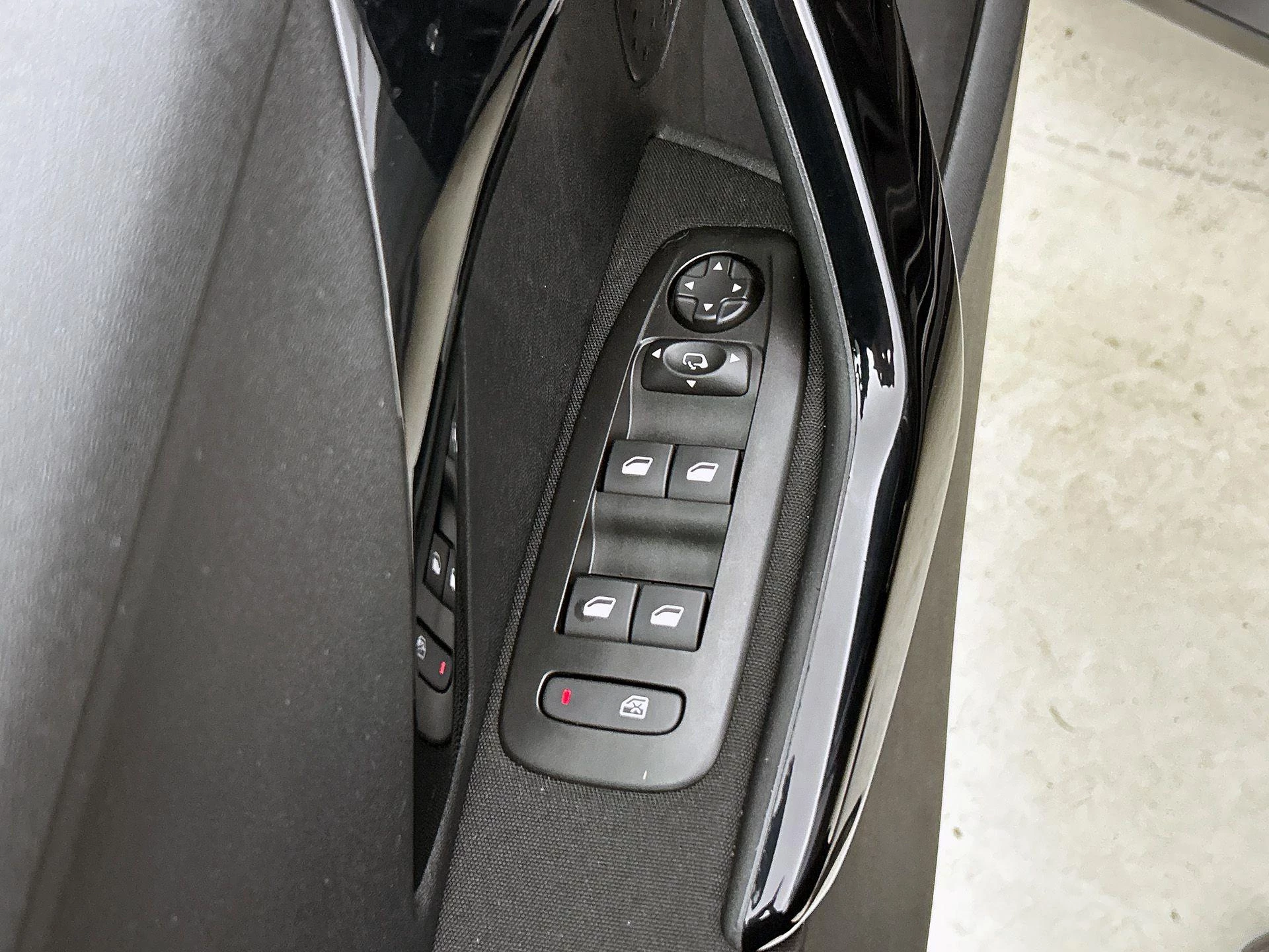 Peugeot-2008-image-22