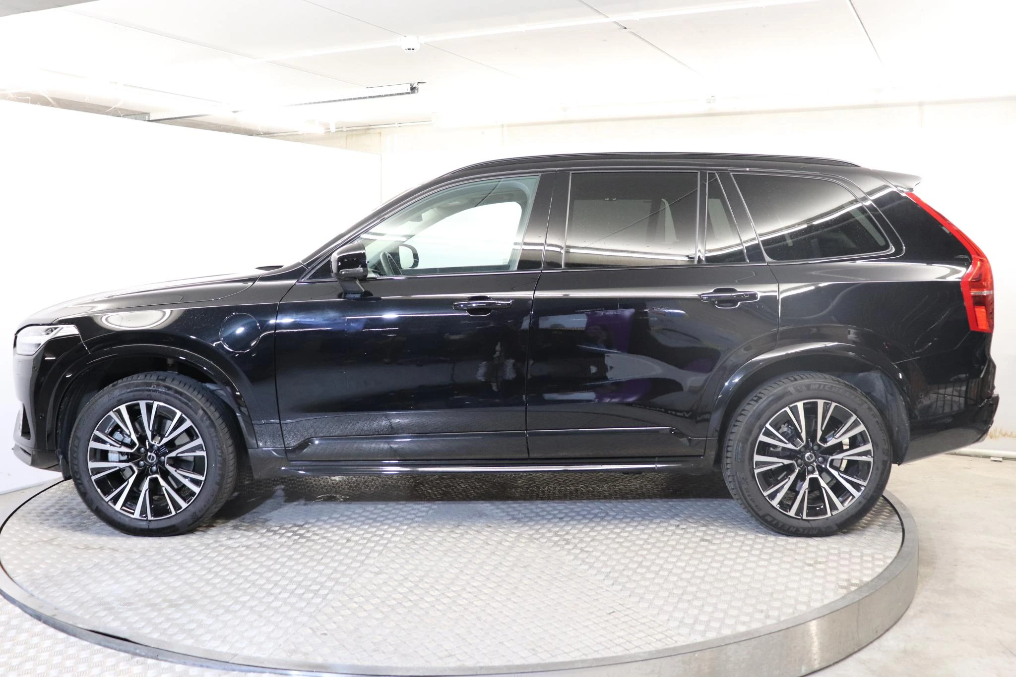 Volvo-XC90-image-1