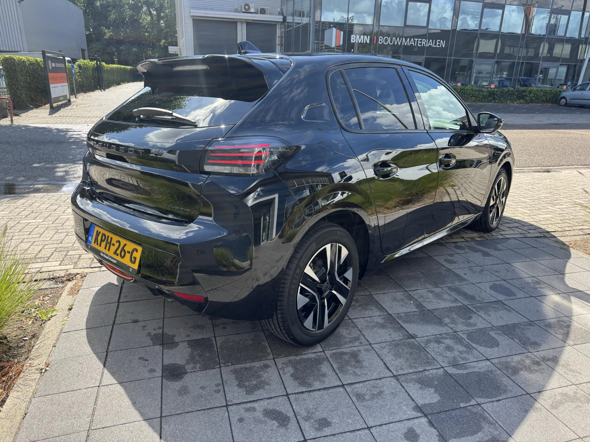 Peugeot-208-image-4
