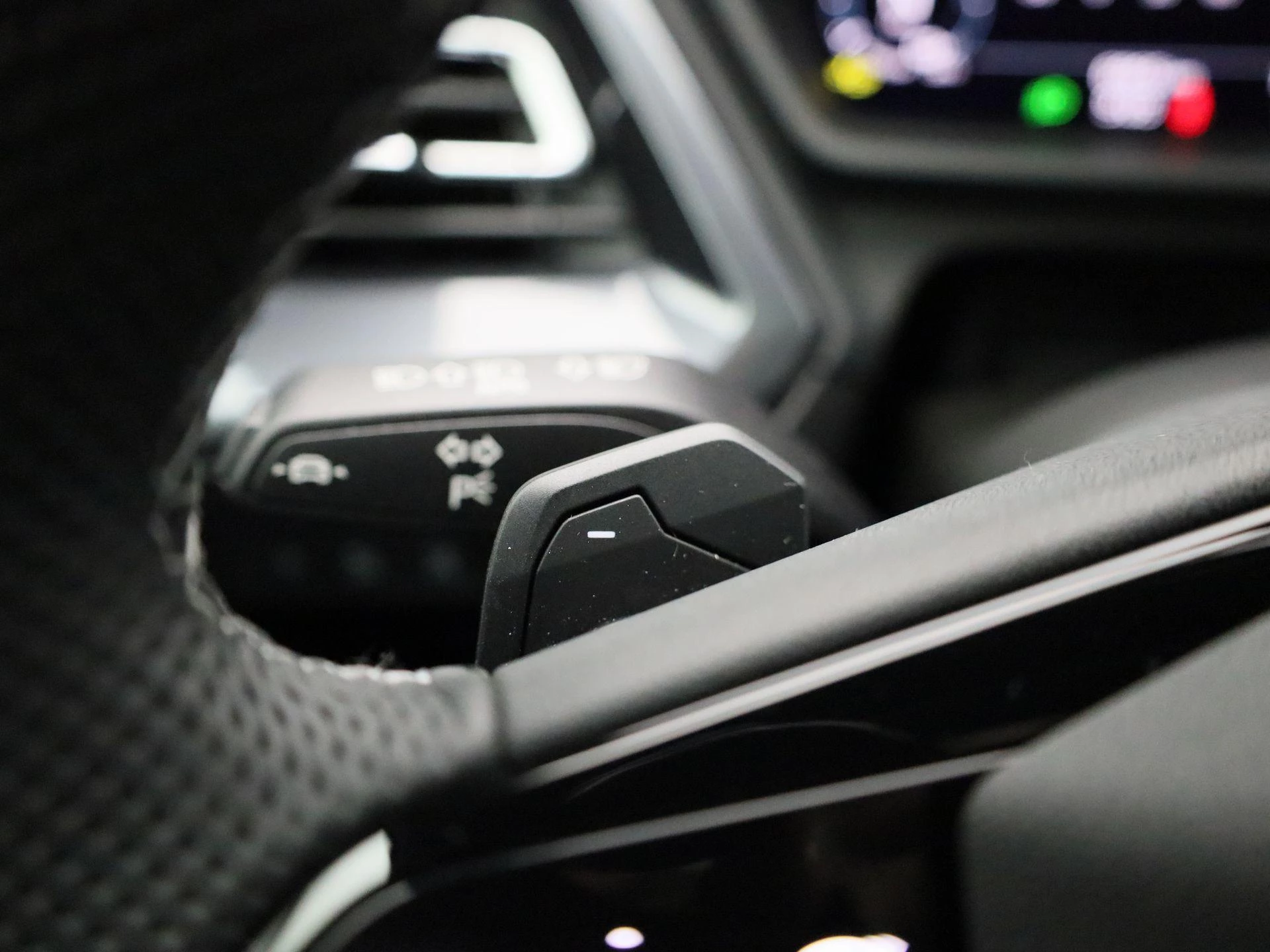 Audi-Q4 Sportback e-tron-image-30