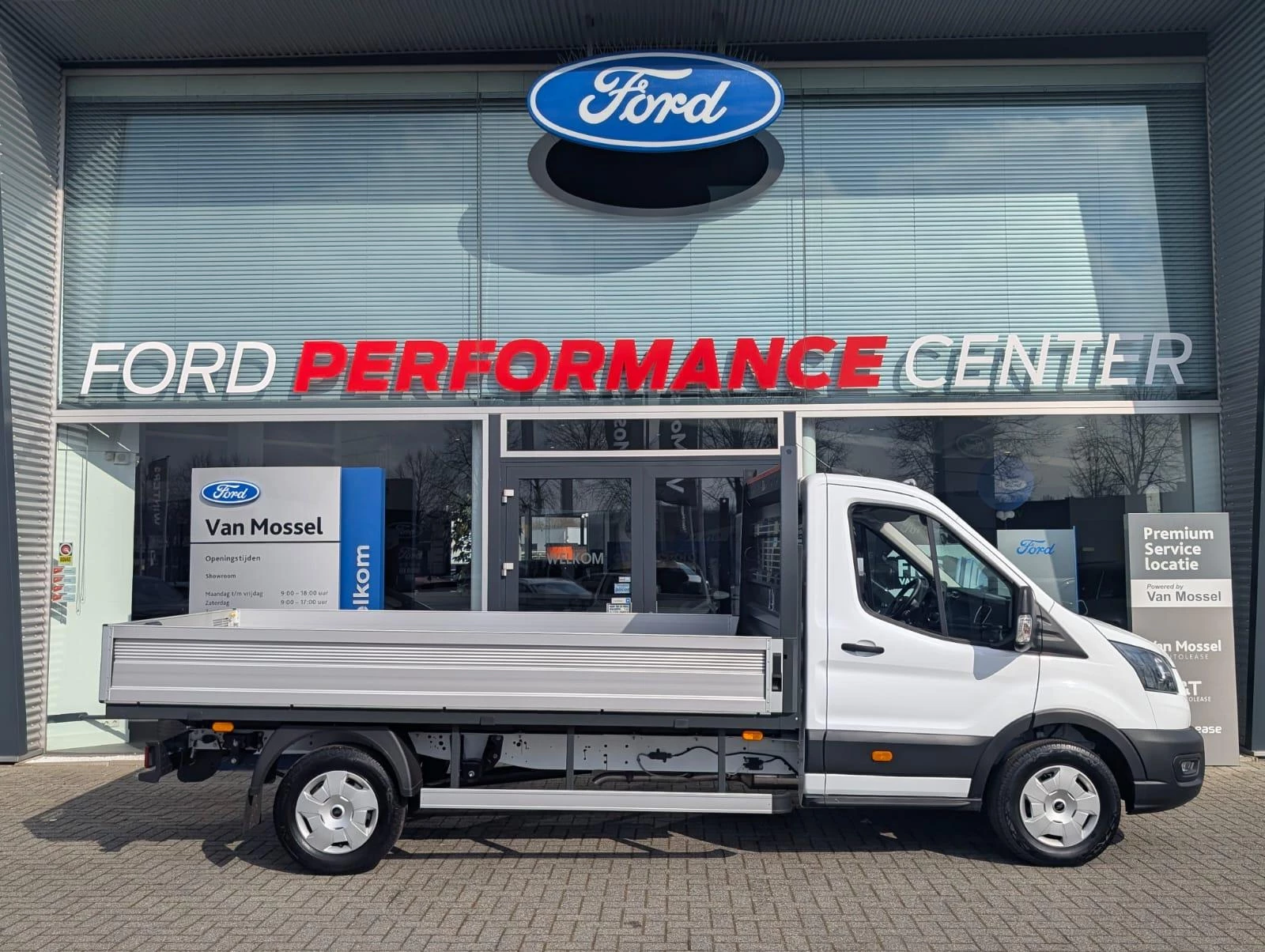 Ford-Transit-image-6