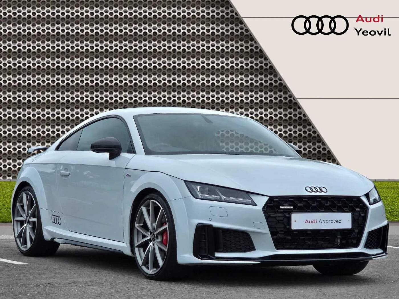 Audi-TT-image-0