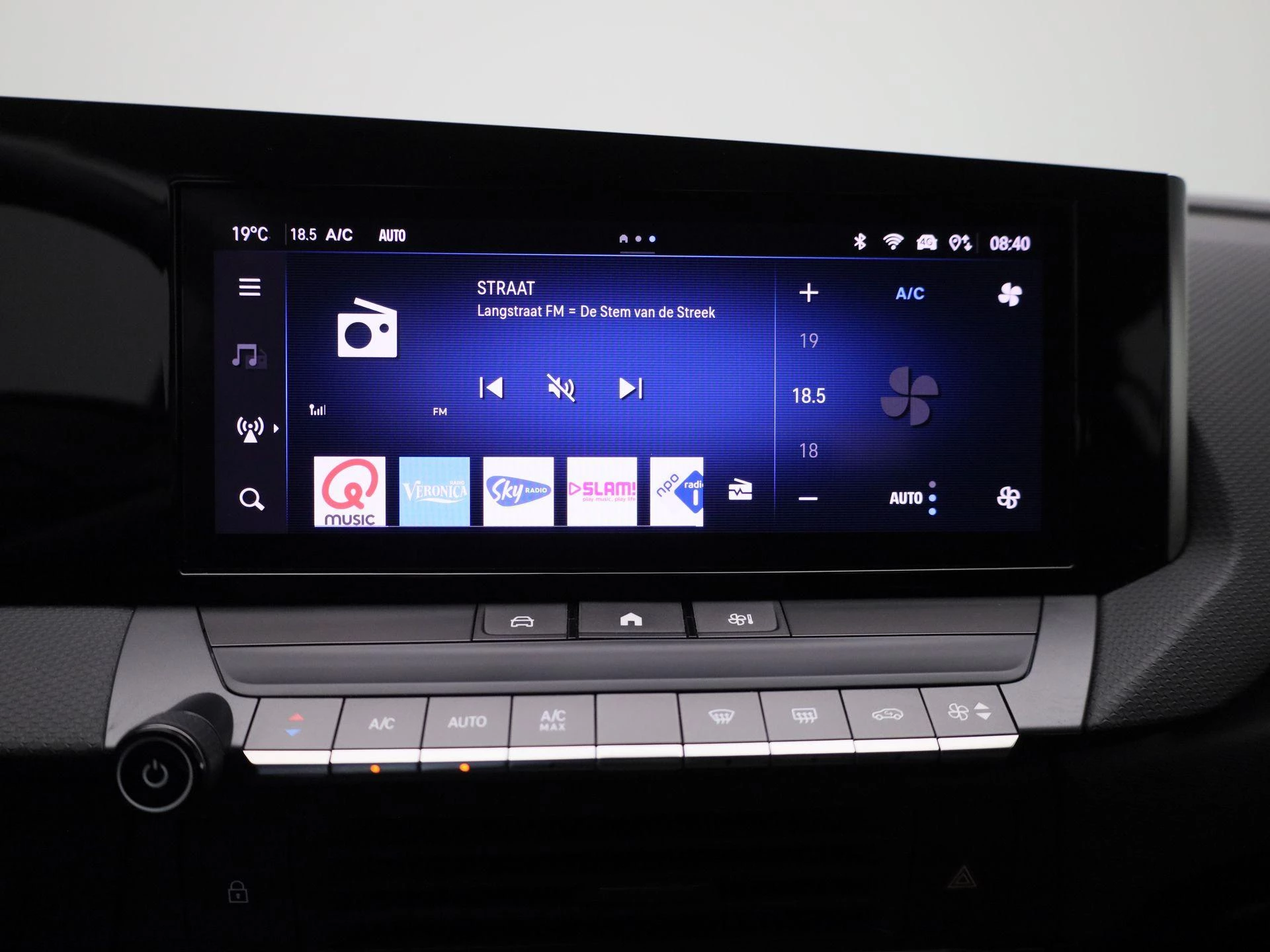 Opel-Astra-image-18