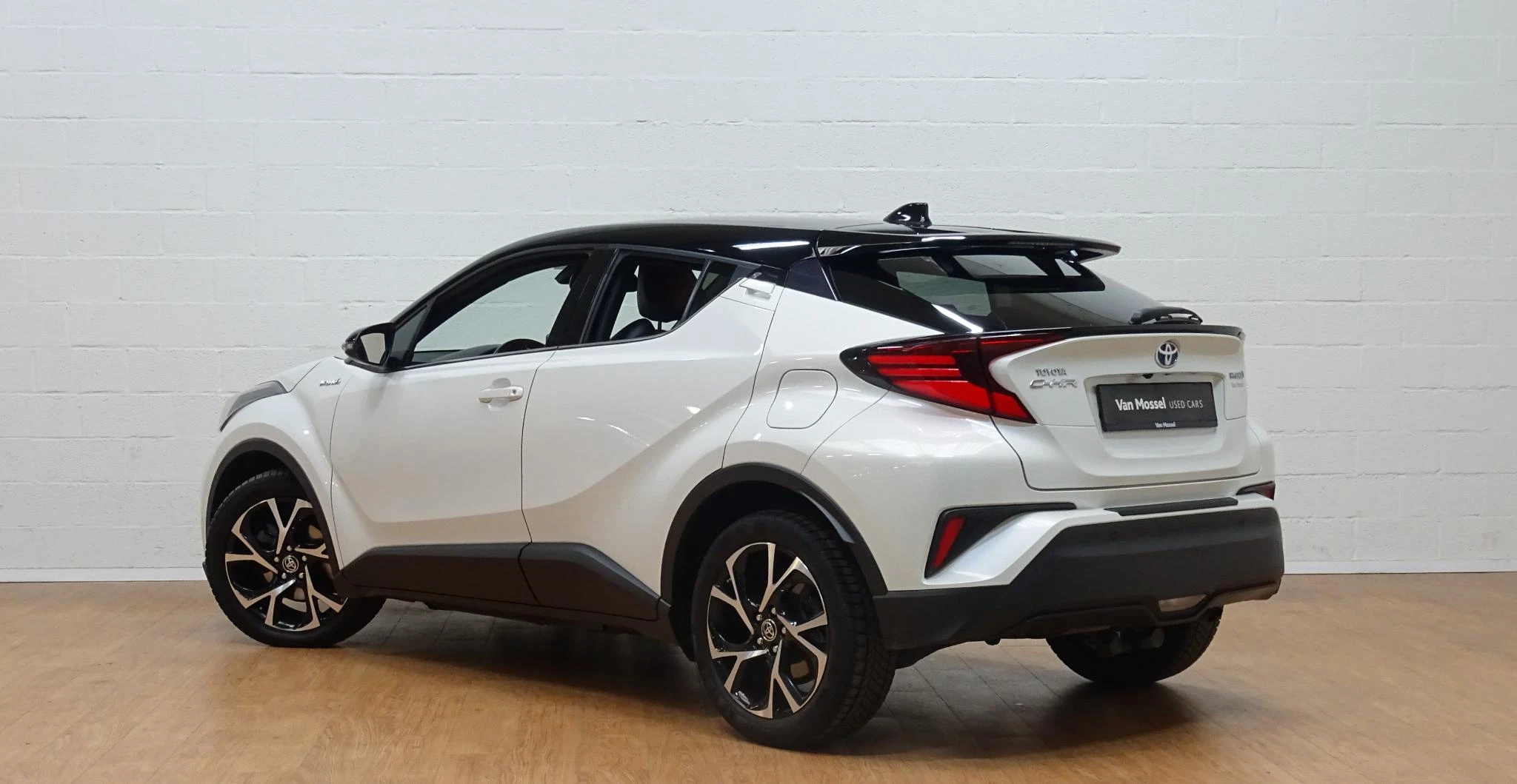 Toyota-C-HR-image-3