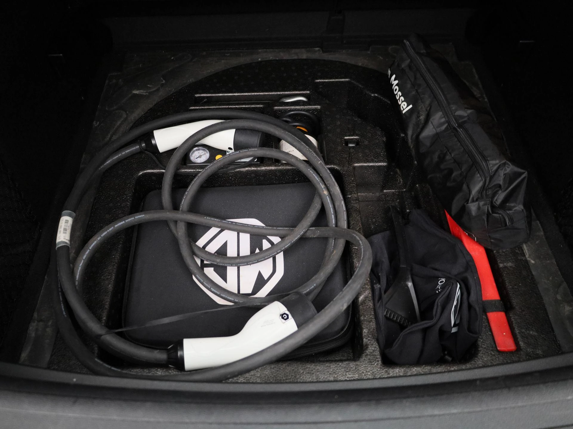 MG ZS EV - 12